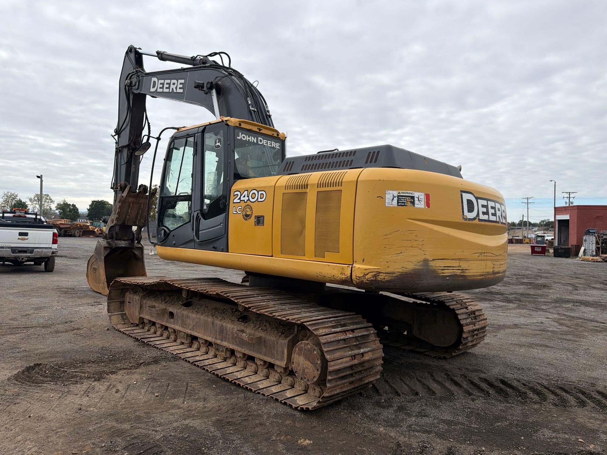 John Deere 240D