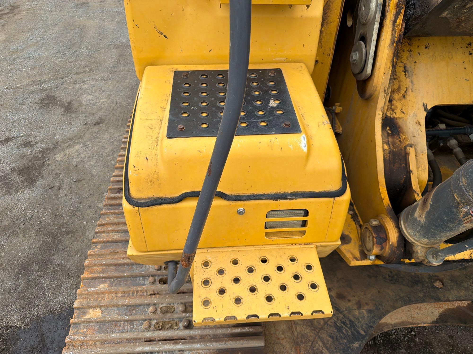 John Deere 240D