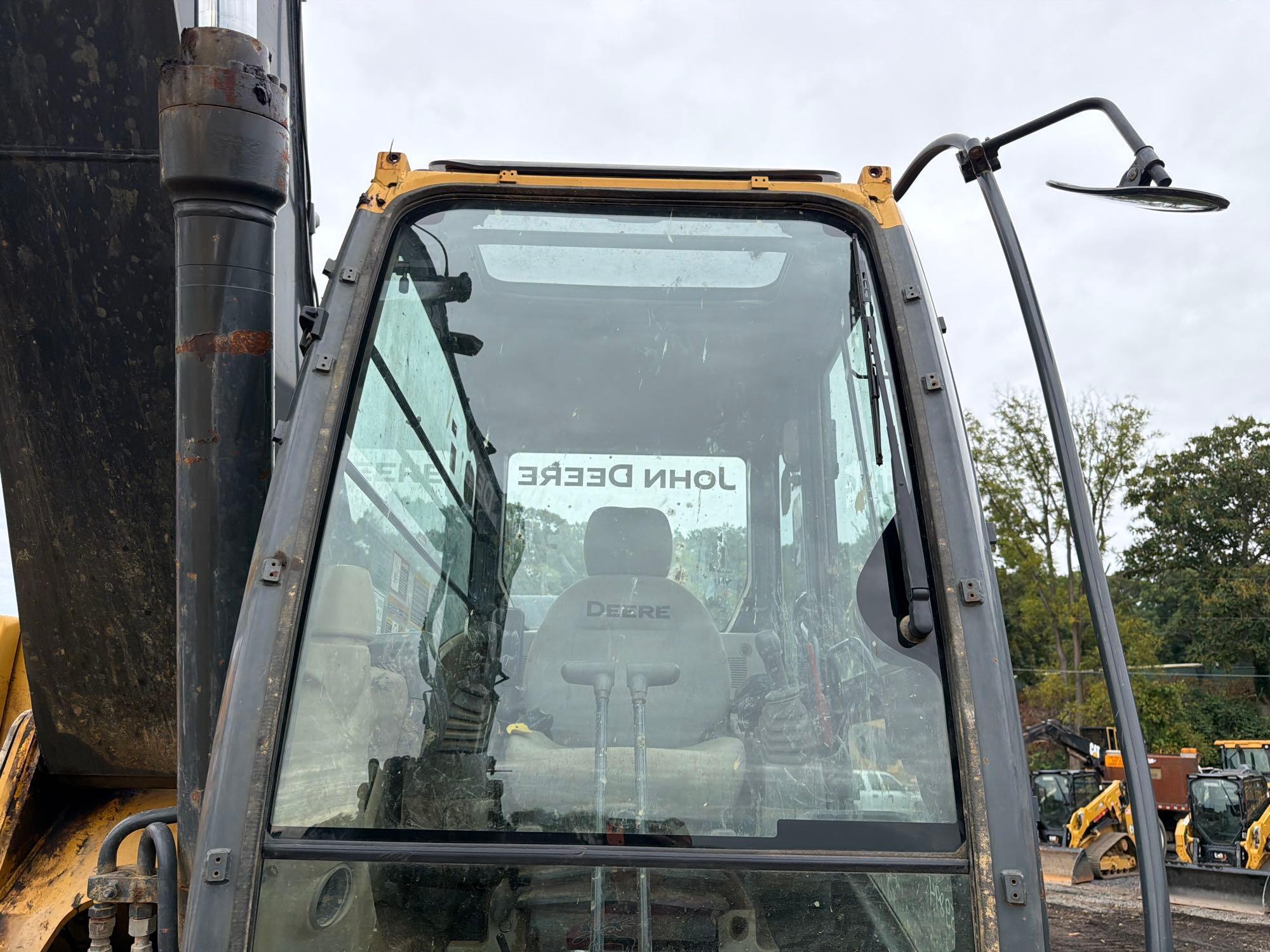 John Deere 240D