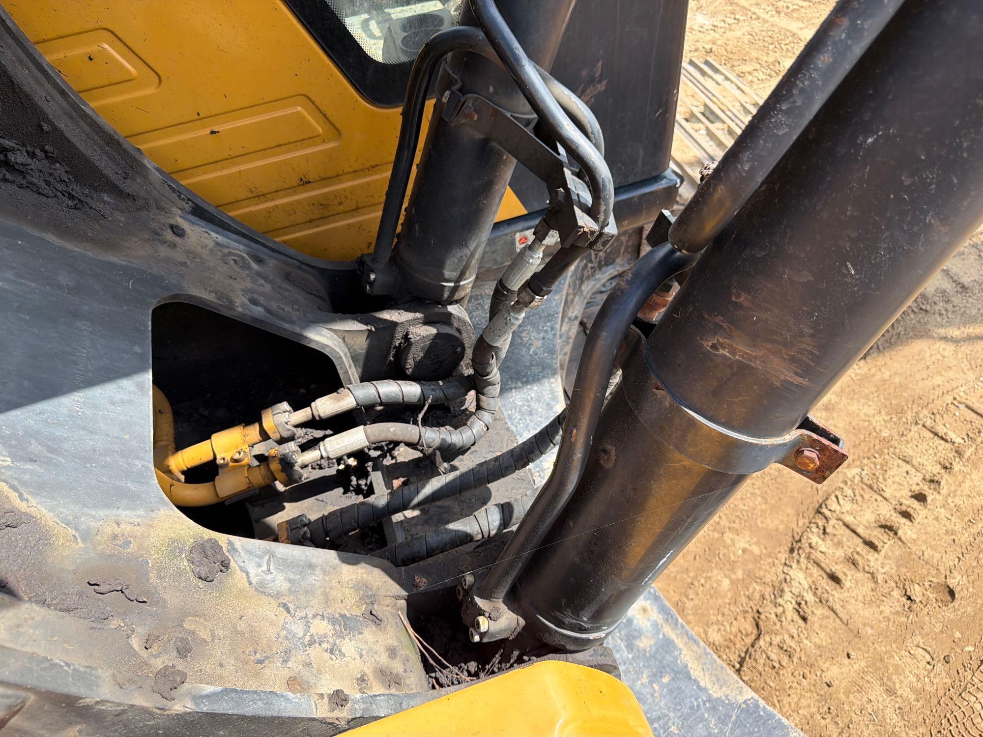 Sany SY215C LC