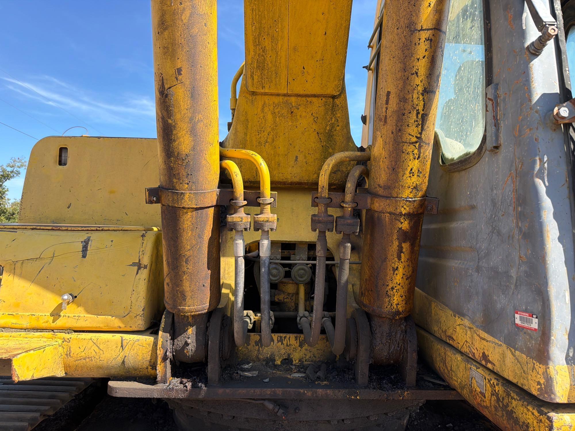 Komatsu PC220LC-6