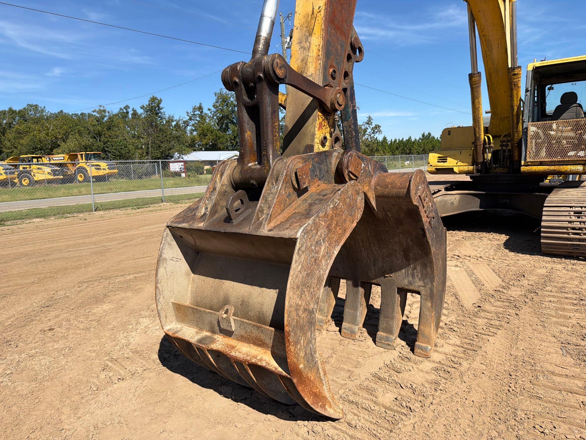 Komatsu PC220LC-6