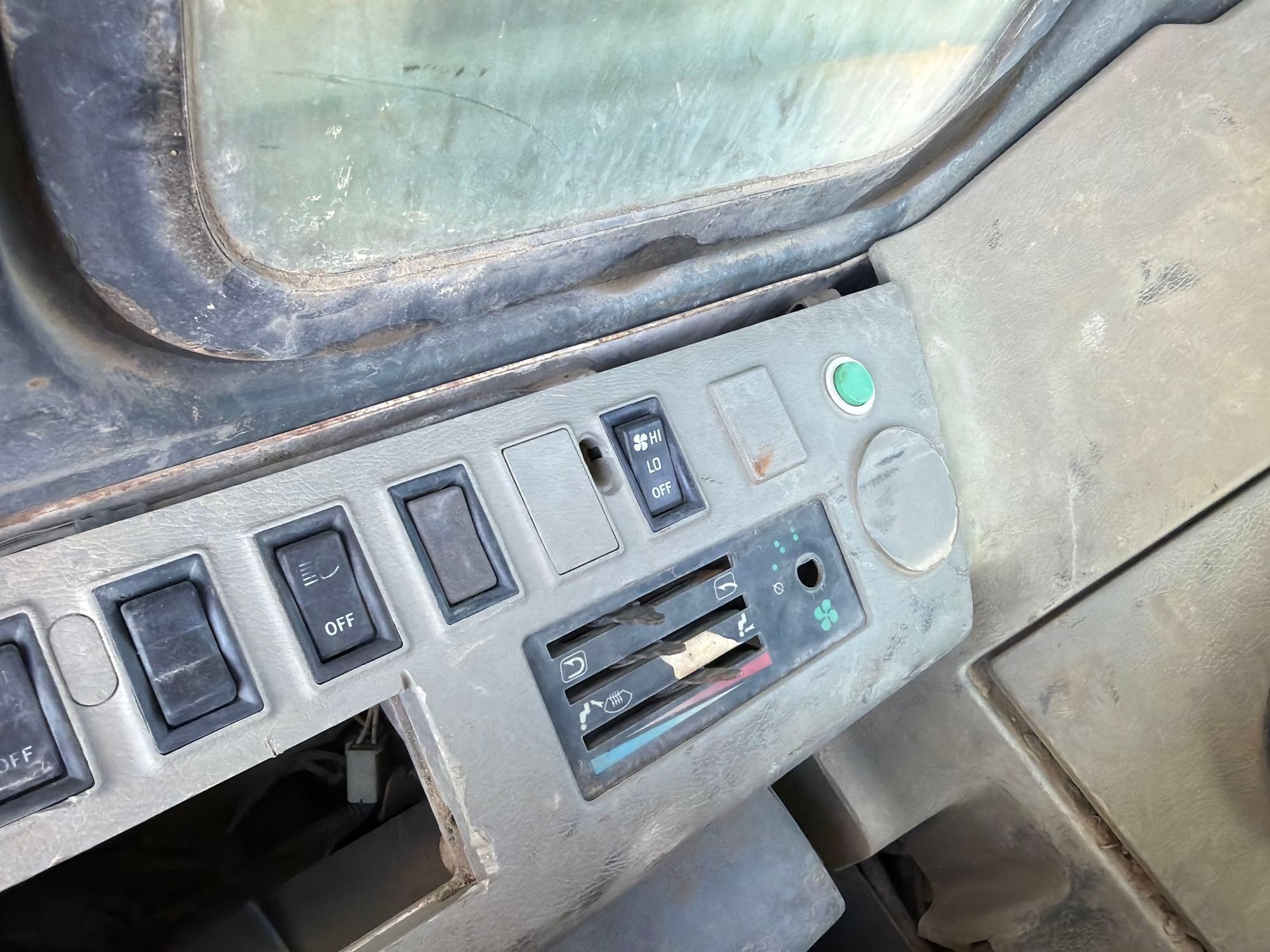Komatsu PC220LC-6