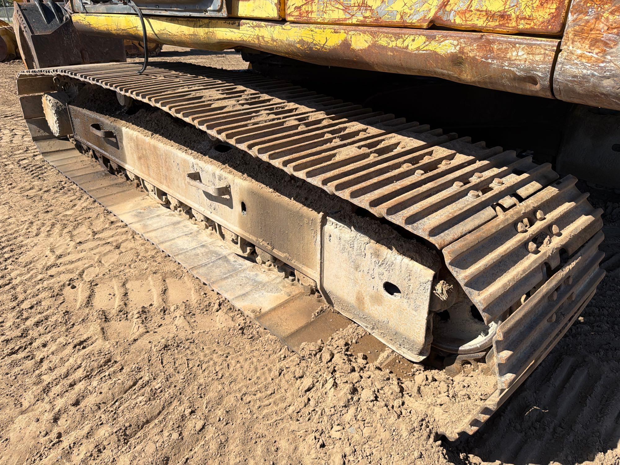 Komatsu PC220LC-6