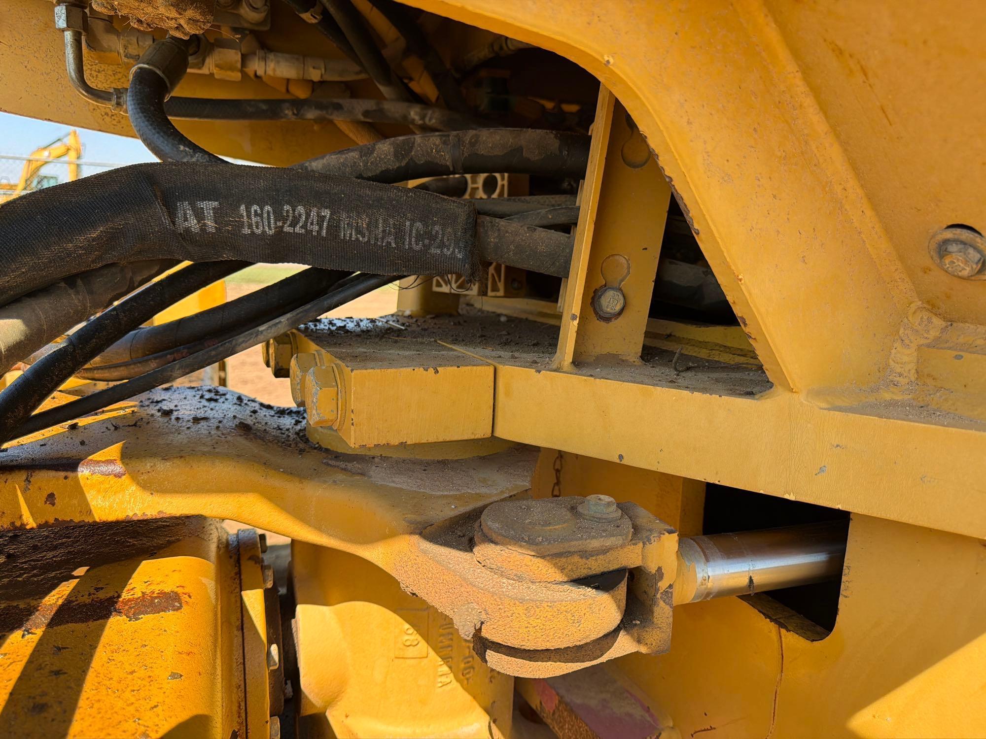 Caterpillar CP-433E
