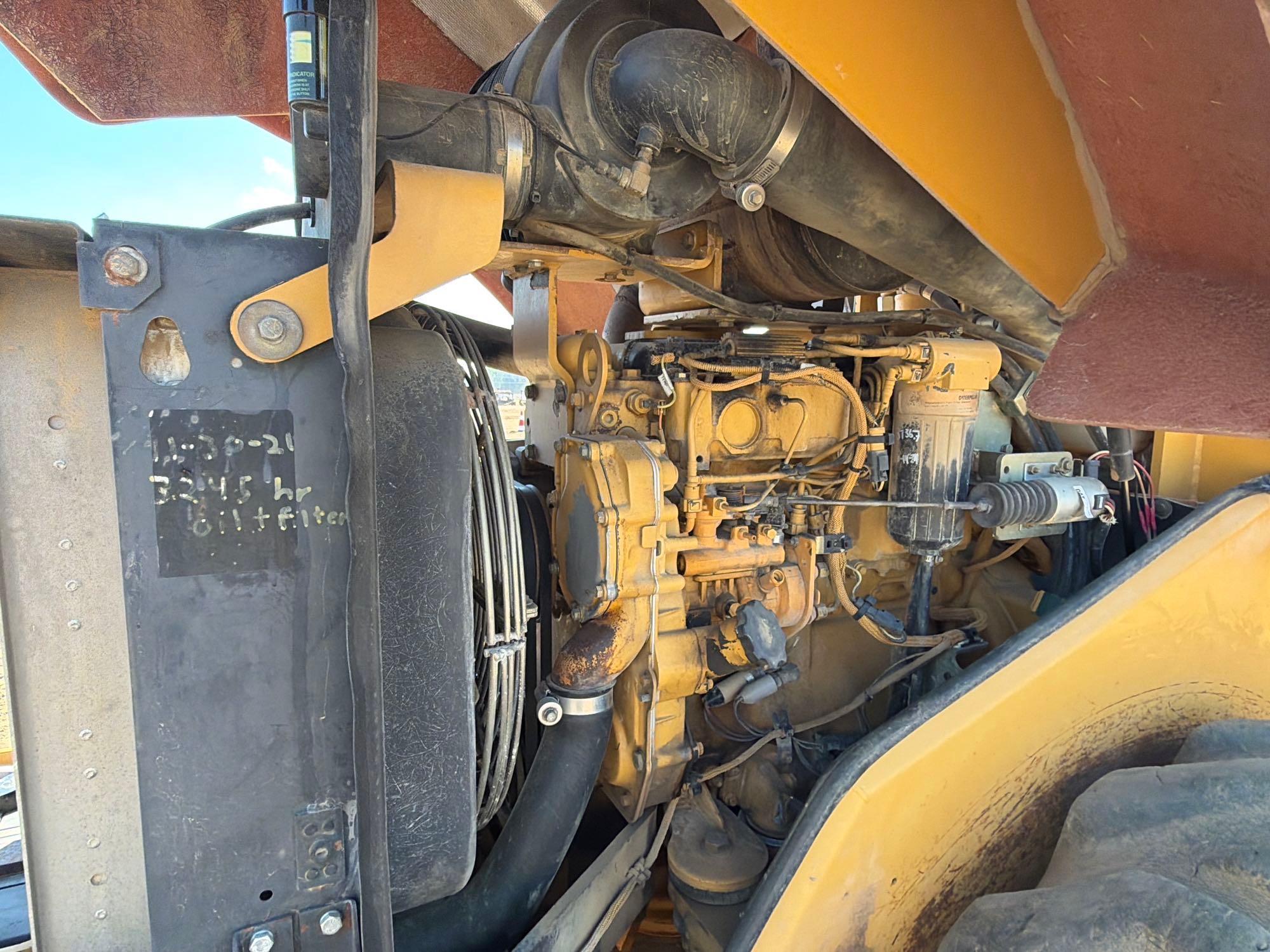 2006 Caterpillar CP-433E