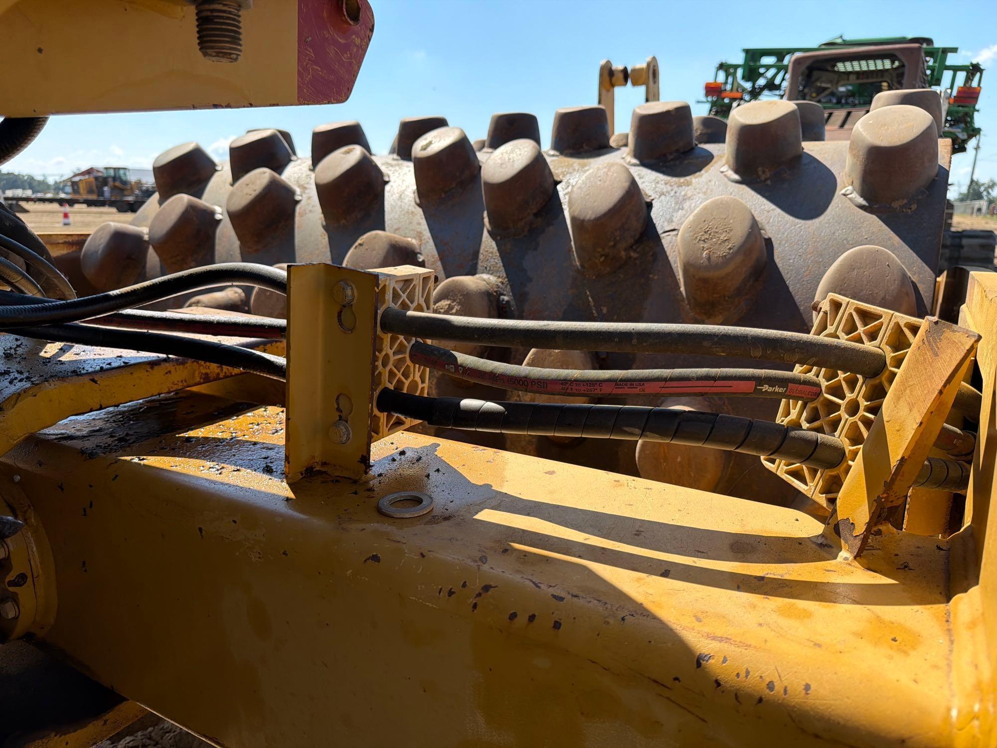Caterpillar CP-433E