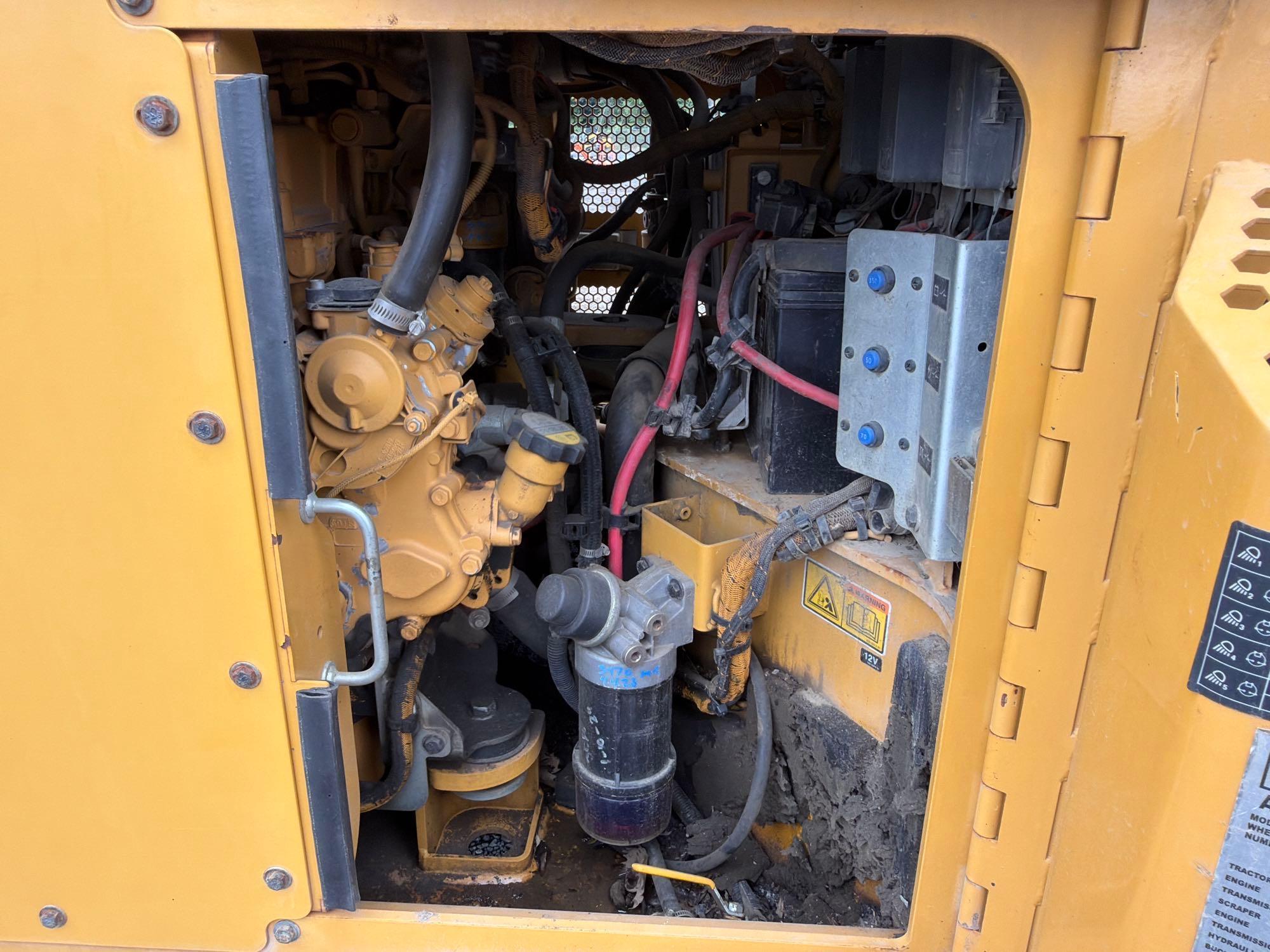 Caterpillar CB44B