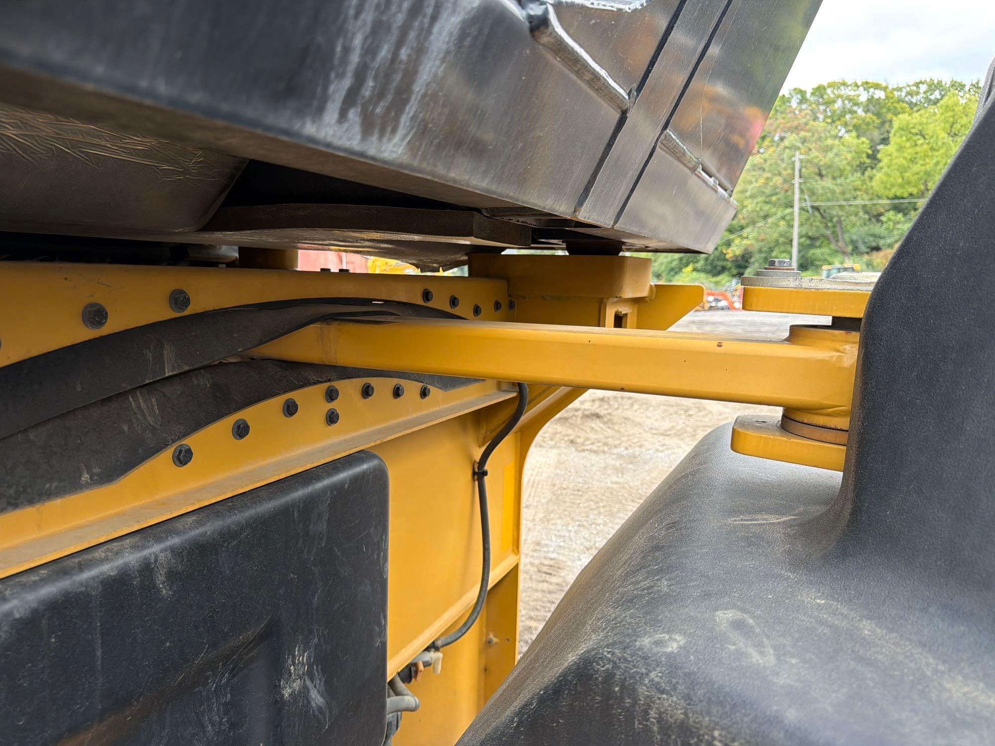 Caterpillar CB44B