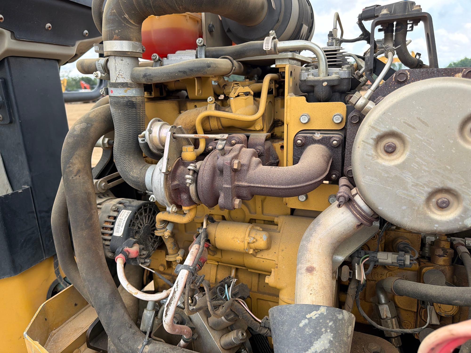 2016 Caterpillar CB24B