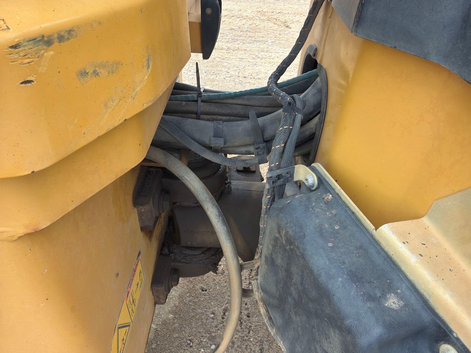 2016 Caterpillar CB24B