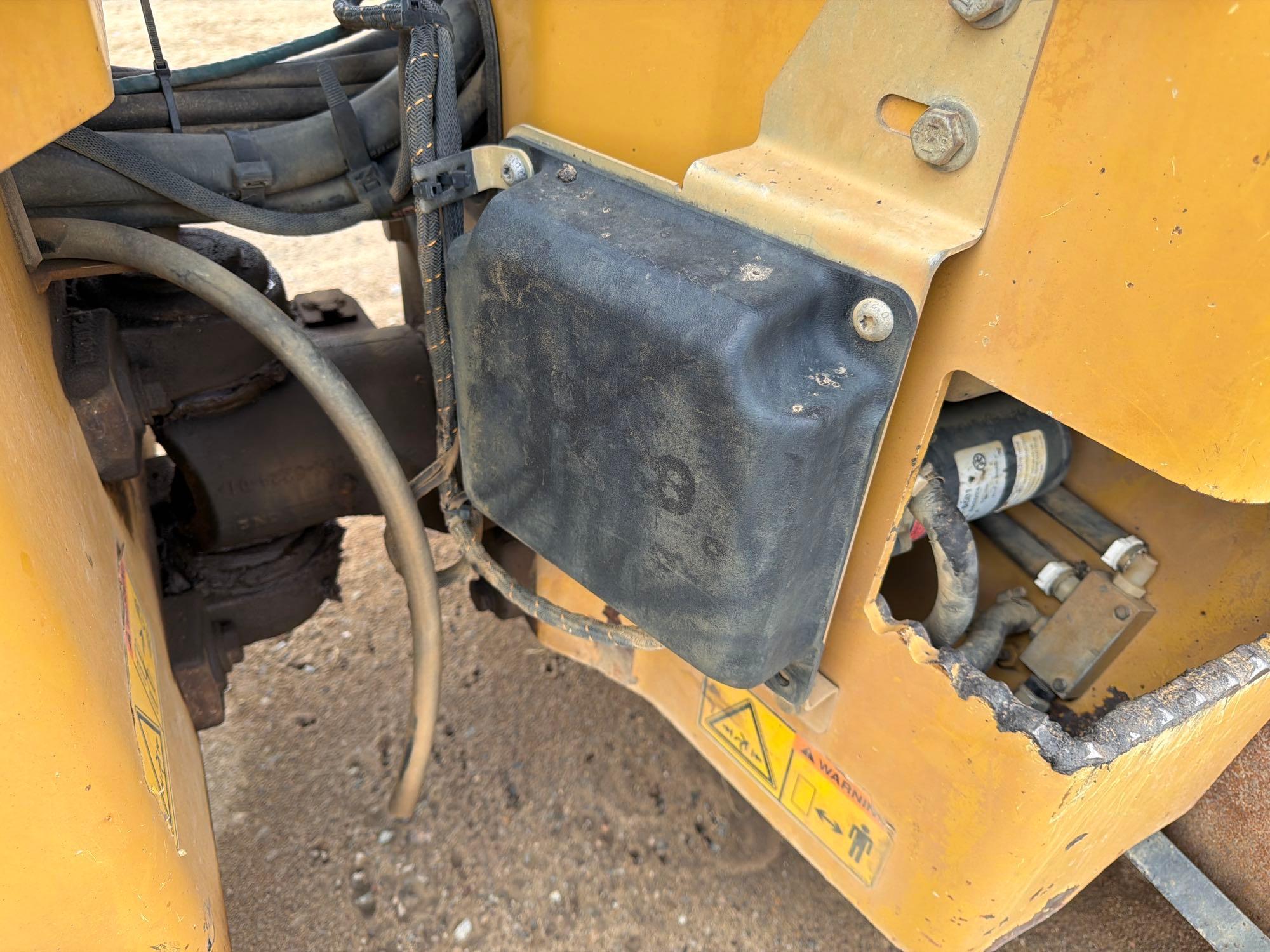 2016 Caterpillar CB24B