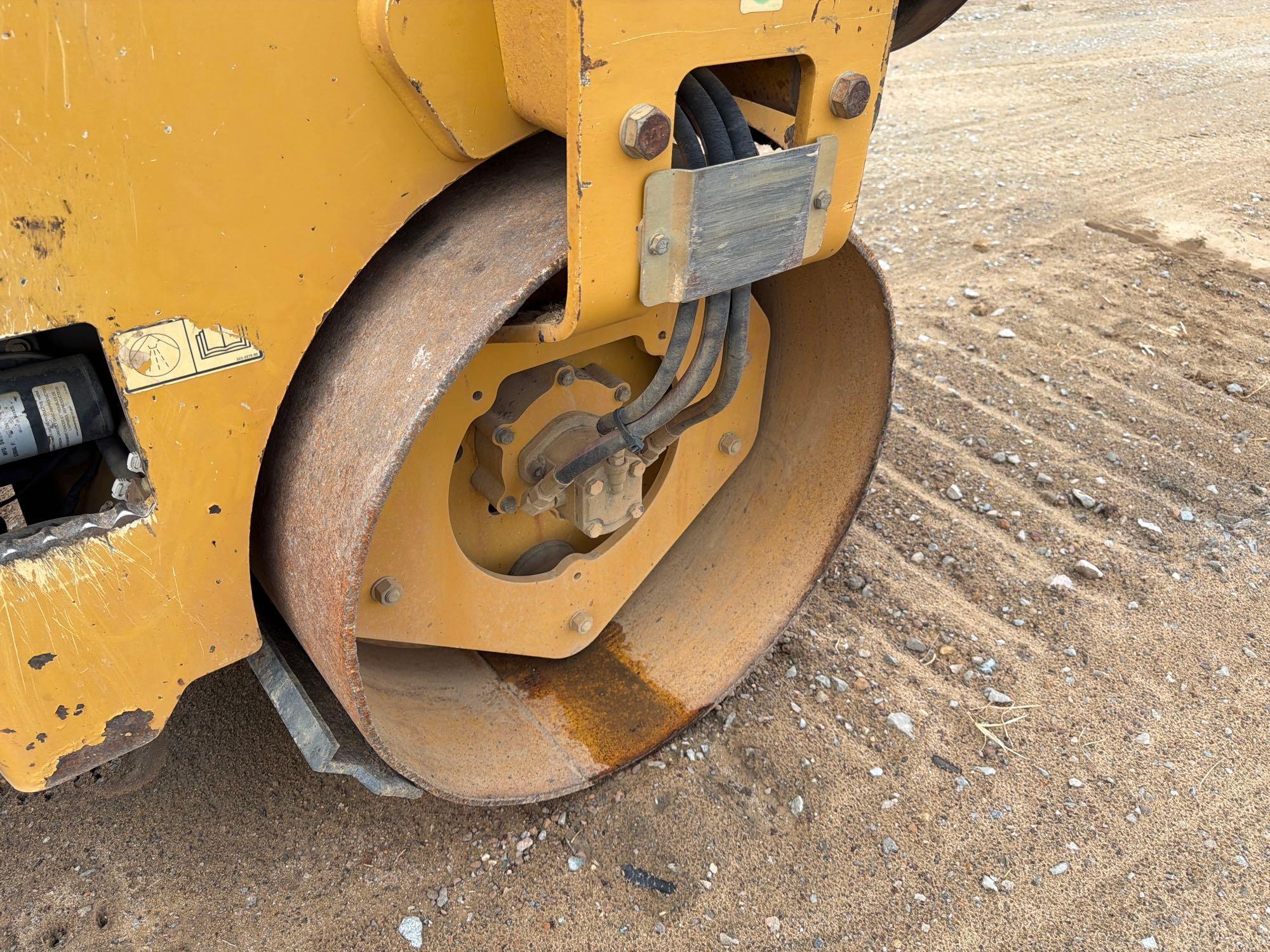 Caterpillar CB24B