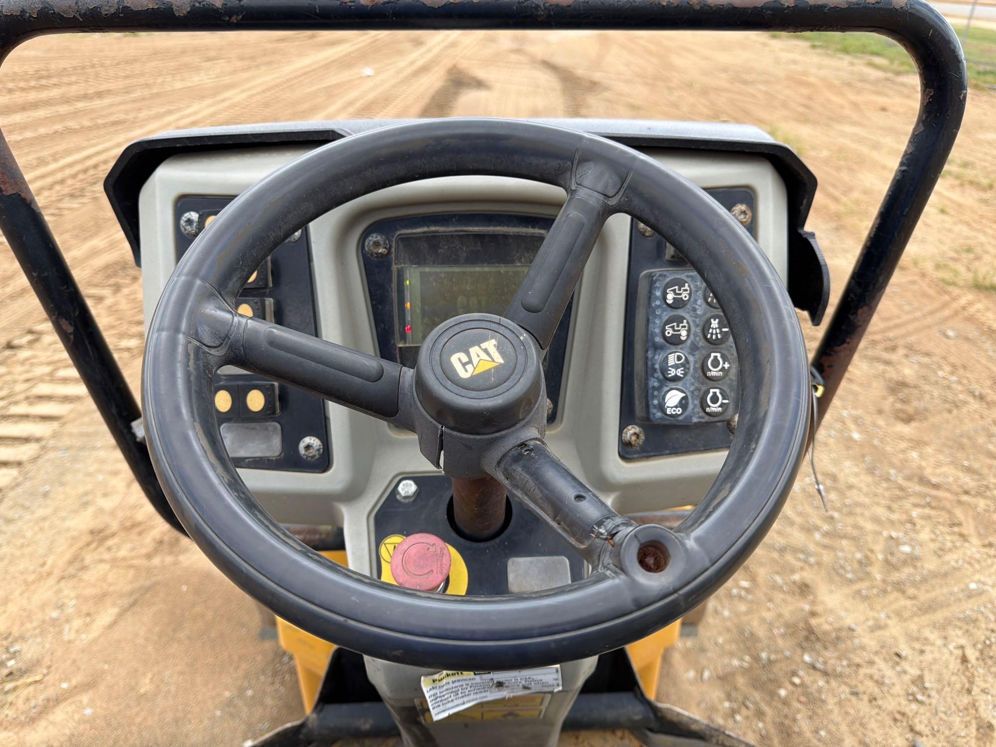 2016 Caterpillar CB24B