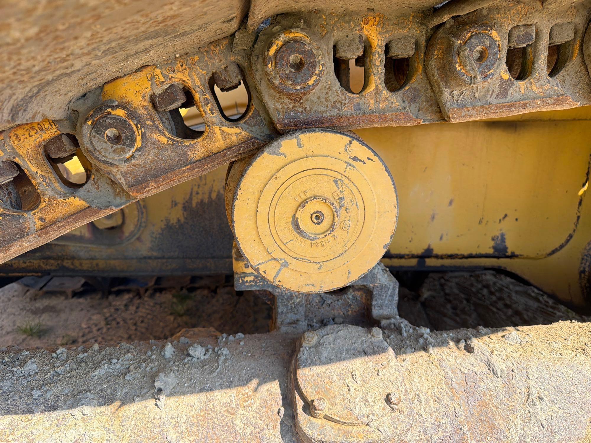 Caterpillar D6T
