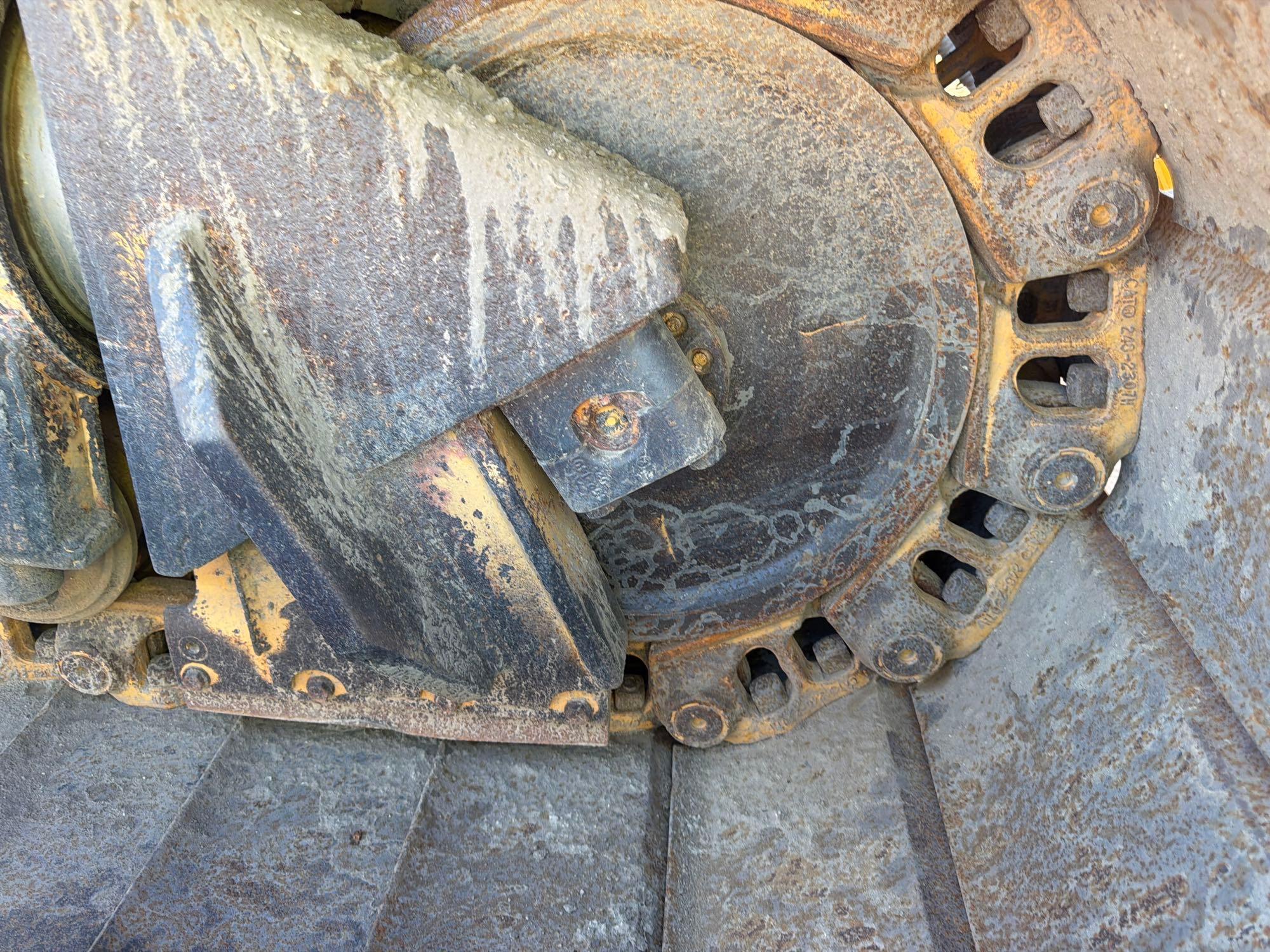 Caterpillar D6T