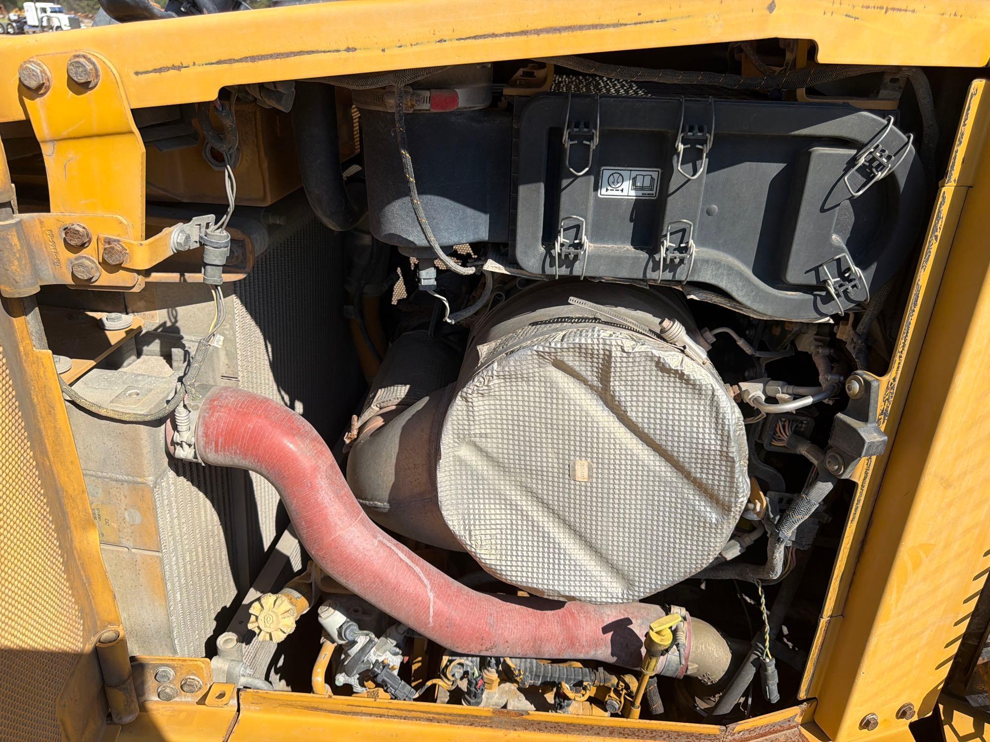 Caterpillar D6T