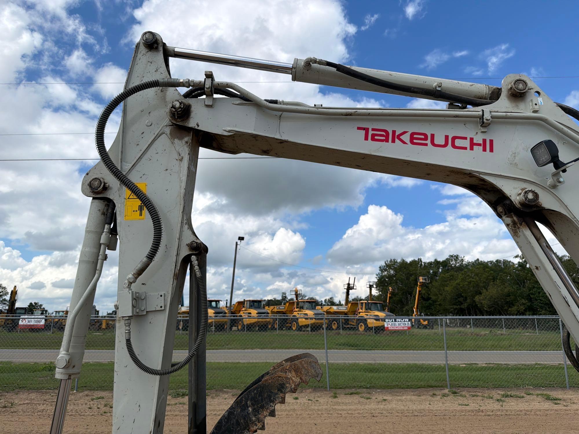 Takeuchi TB250