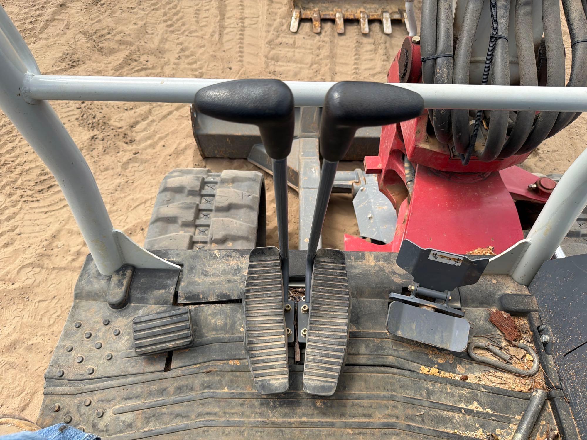 Takeuchi TB250