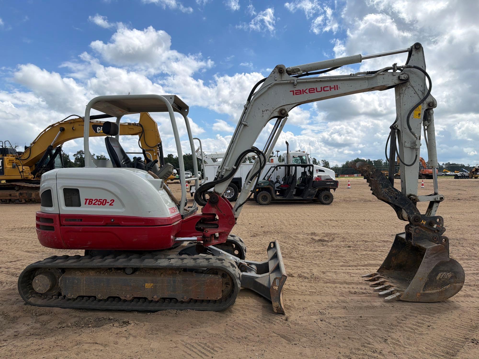 Takeuchi TB250