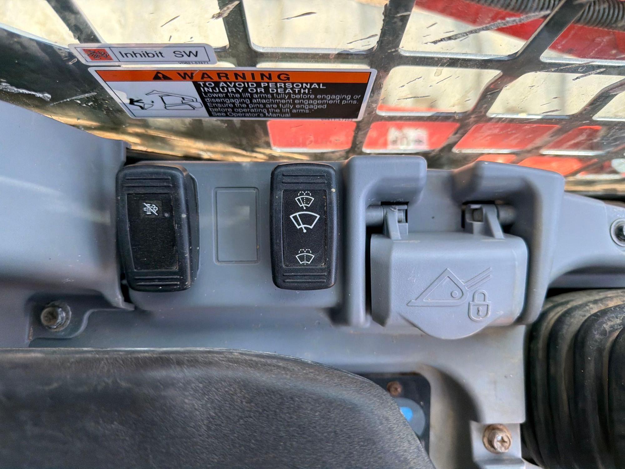 2021 Kubota 752