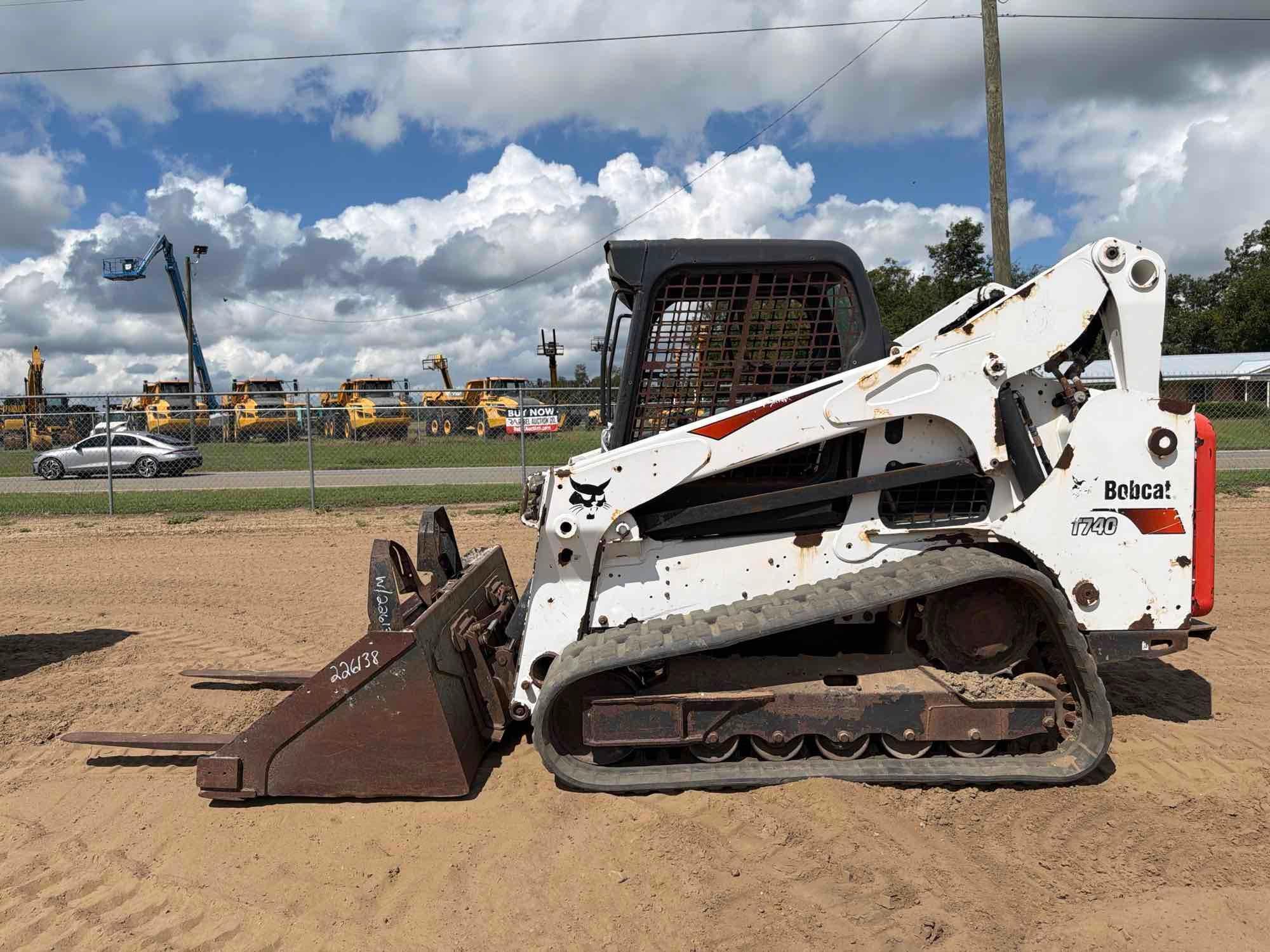 2021 Bobcat RT740
