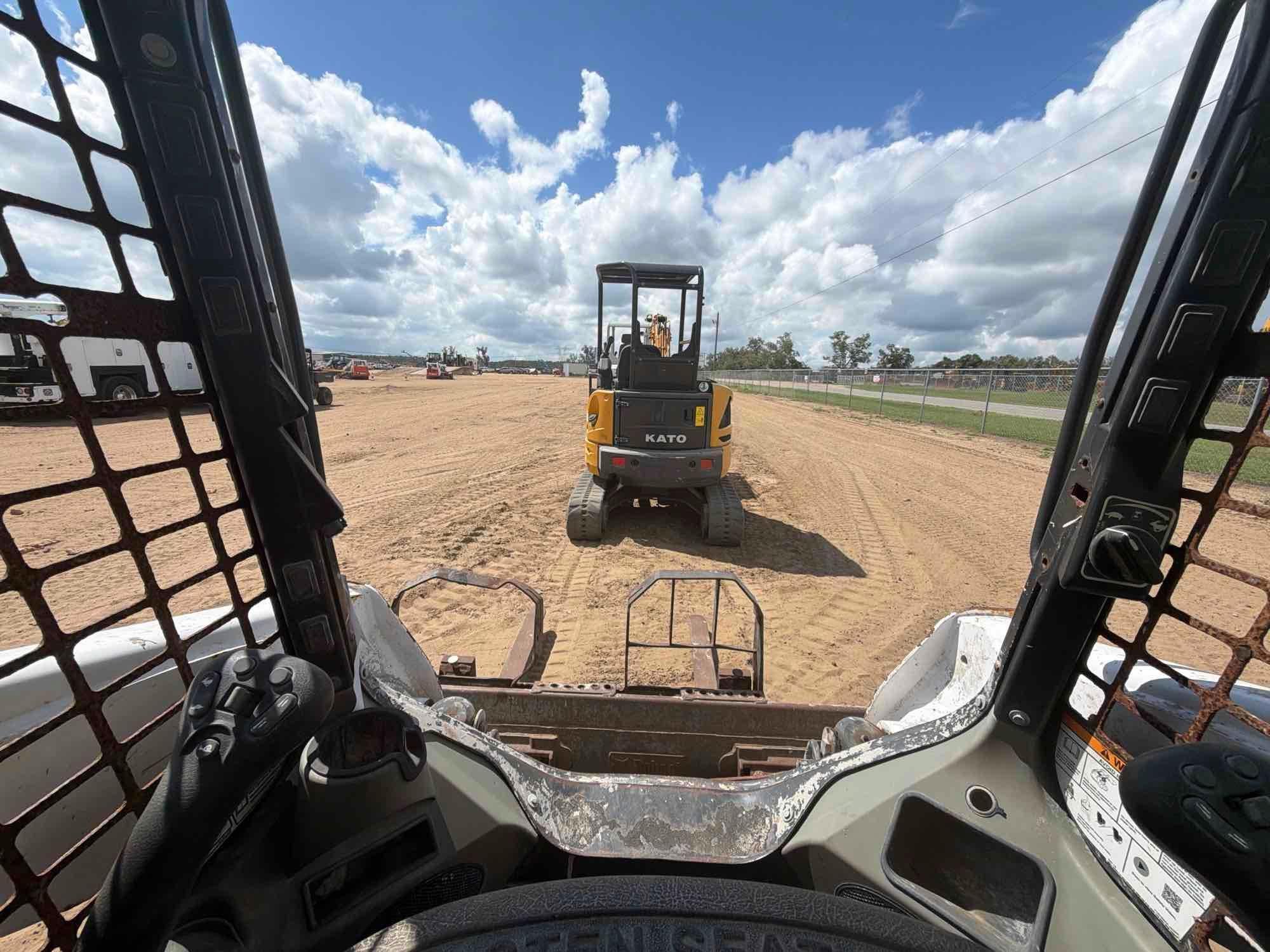 2021 Bobcat RT740