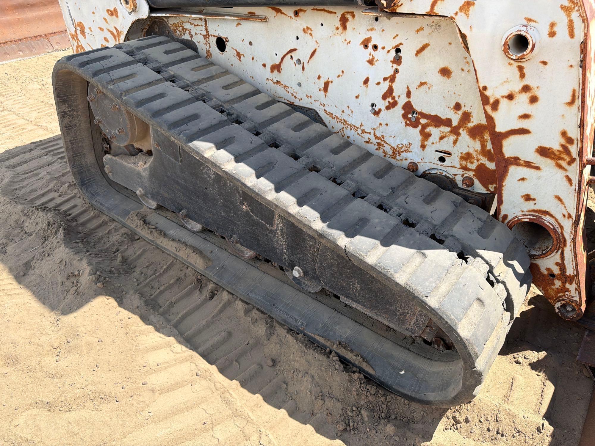 2004 Bobcat T250
