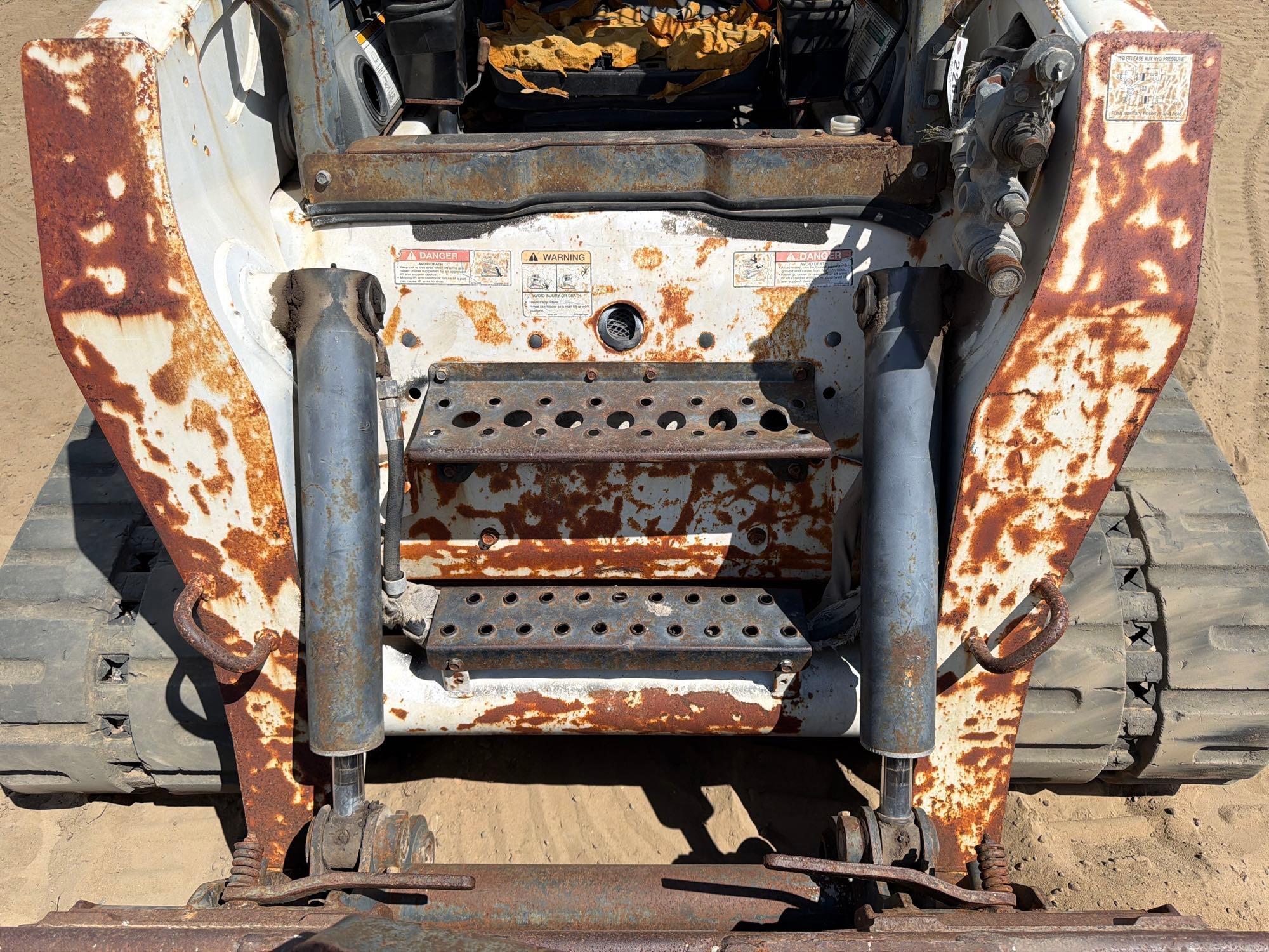 2004 Bobcat T250