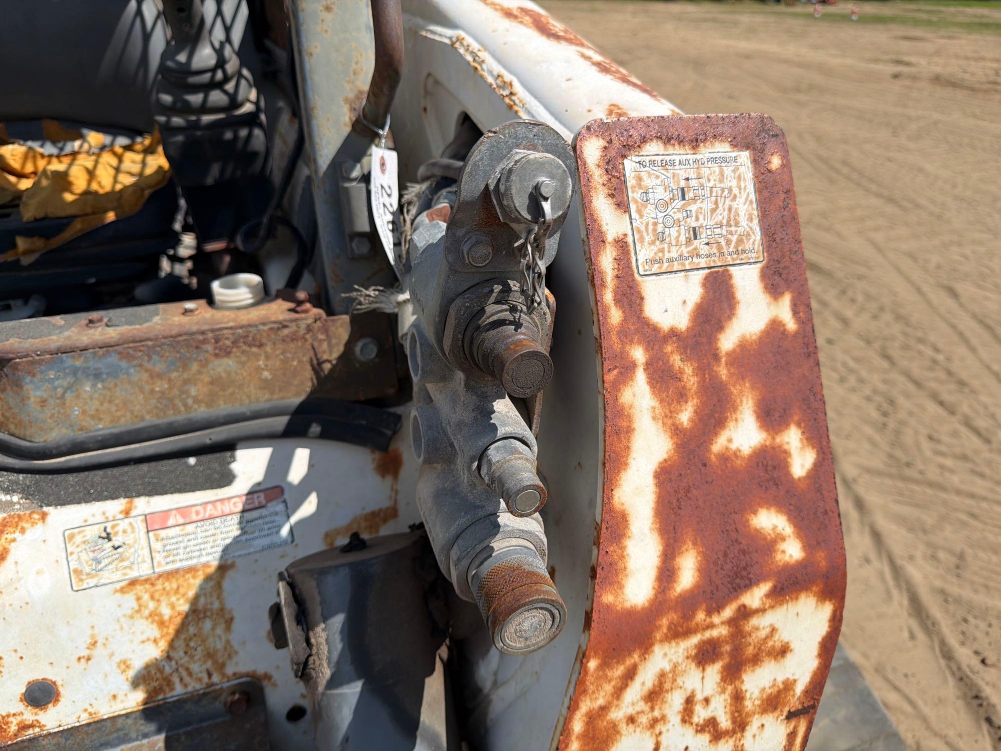 2004 Bobcat T250