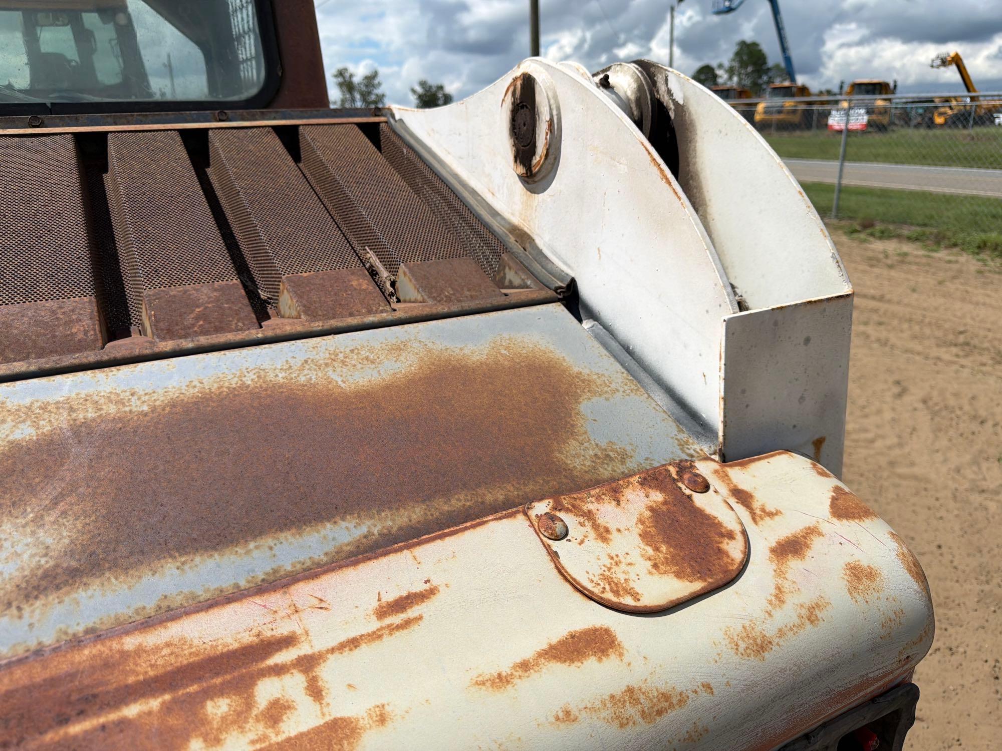 2004 Bobcat T250