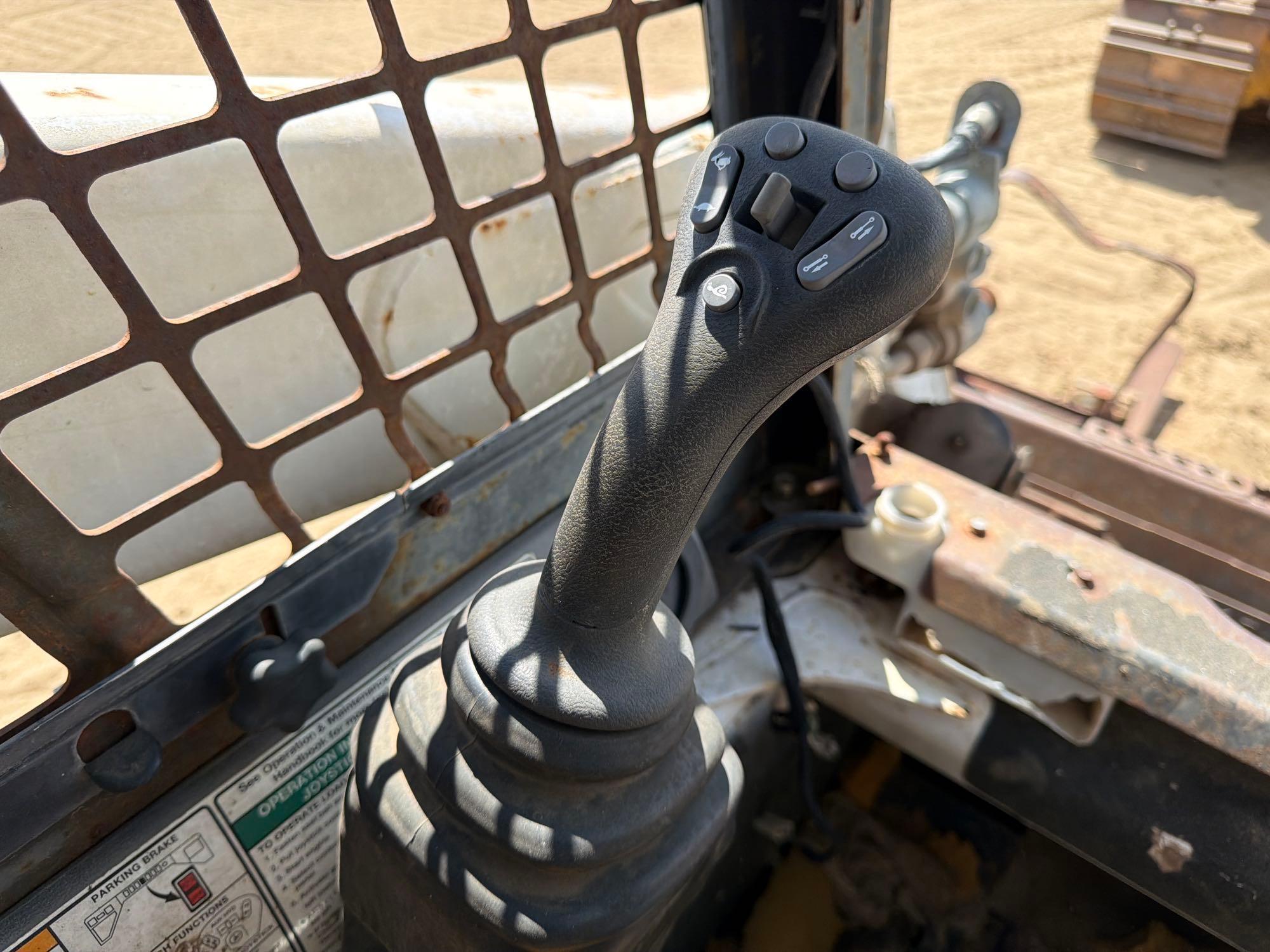 2004 Bobcat T250