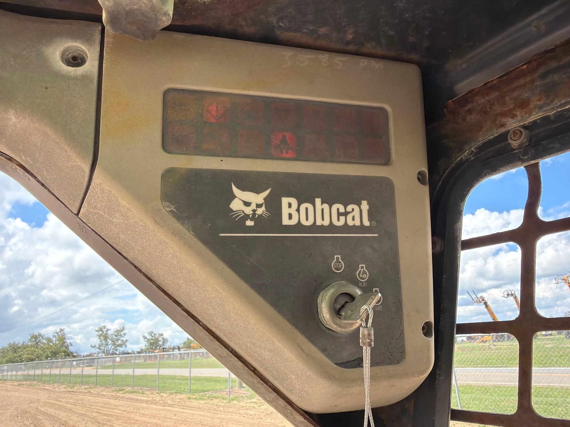 2004 Bobcat T250