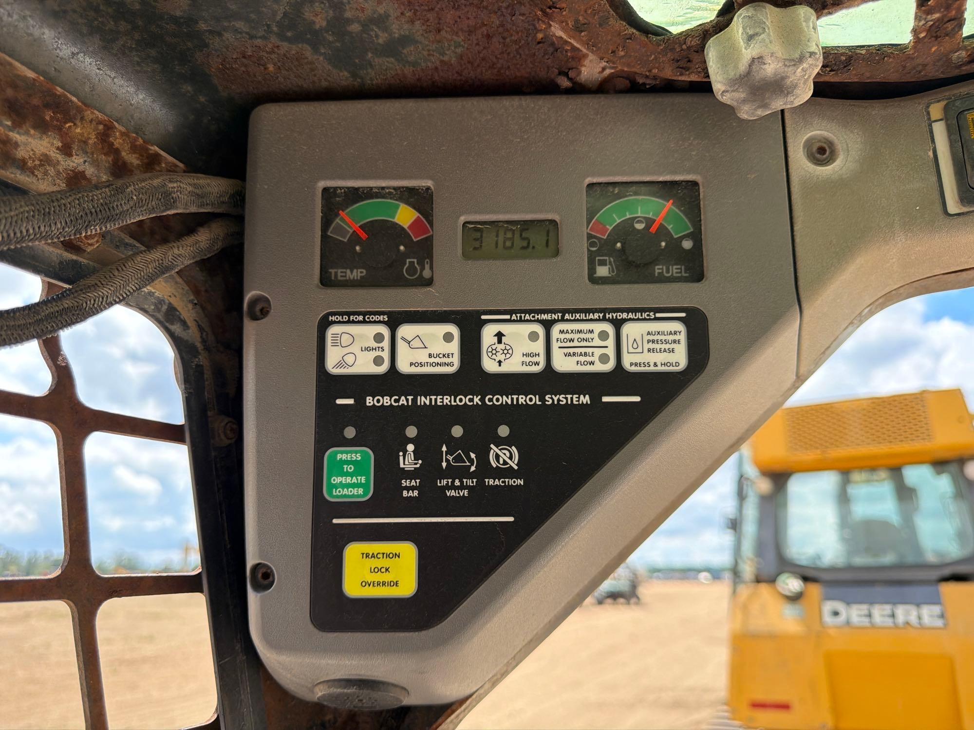 2004 Bobcat T250