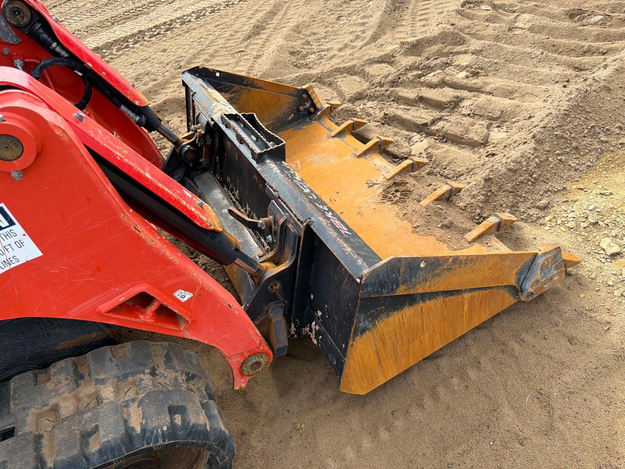 2023 Kubota SVL75-2