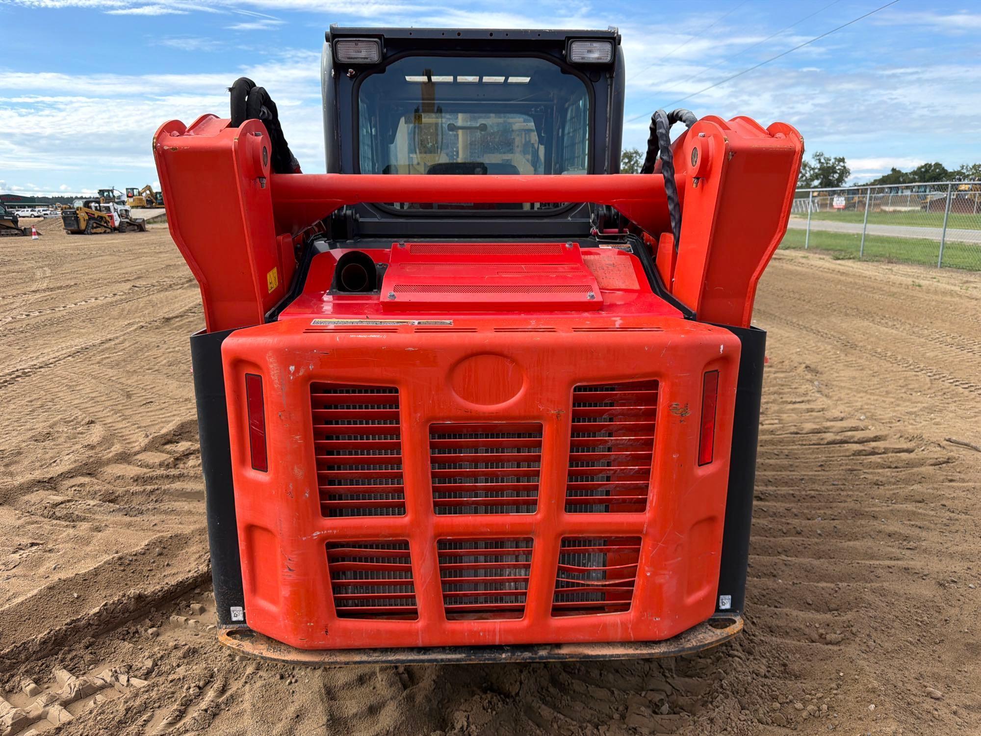 2023 Kubota SVL75-2