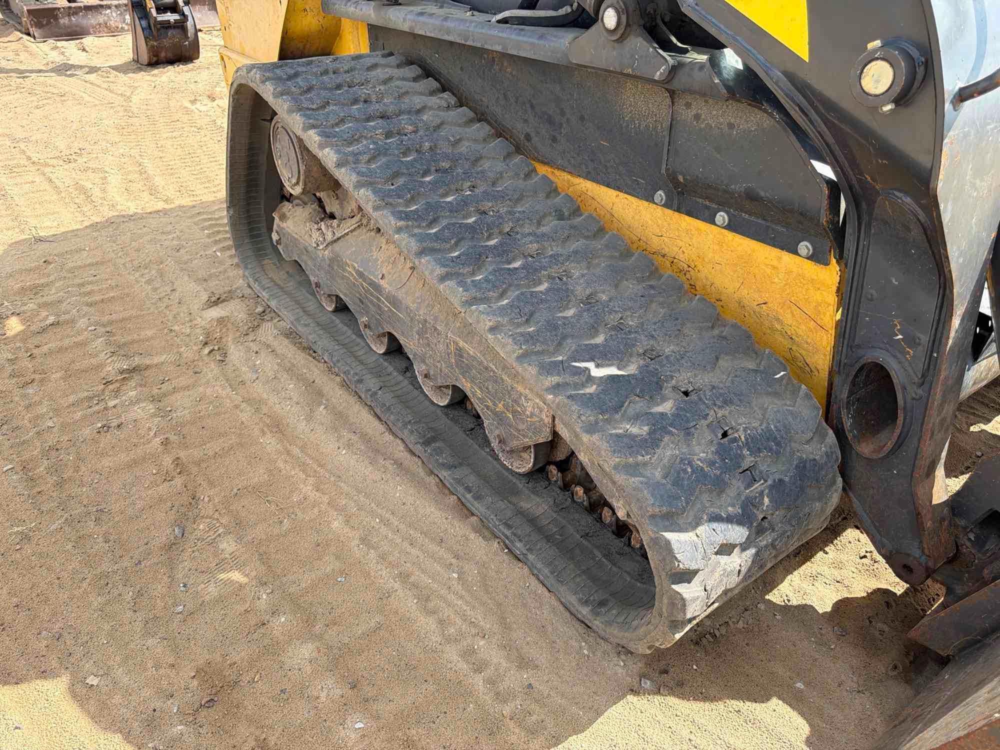 2021 New Holland 337