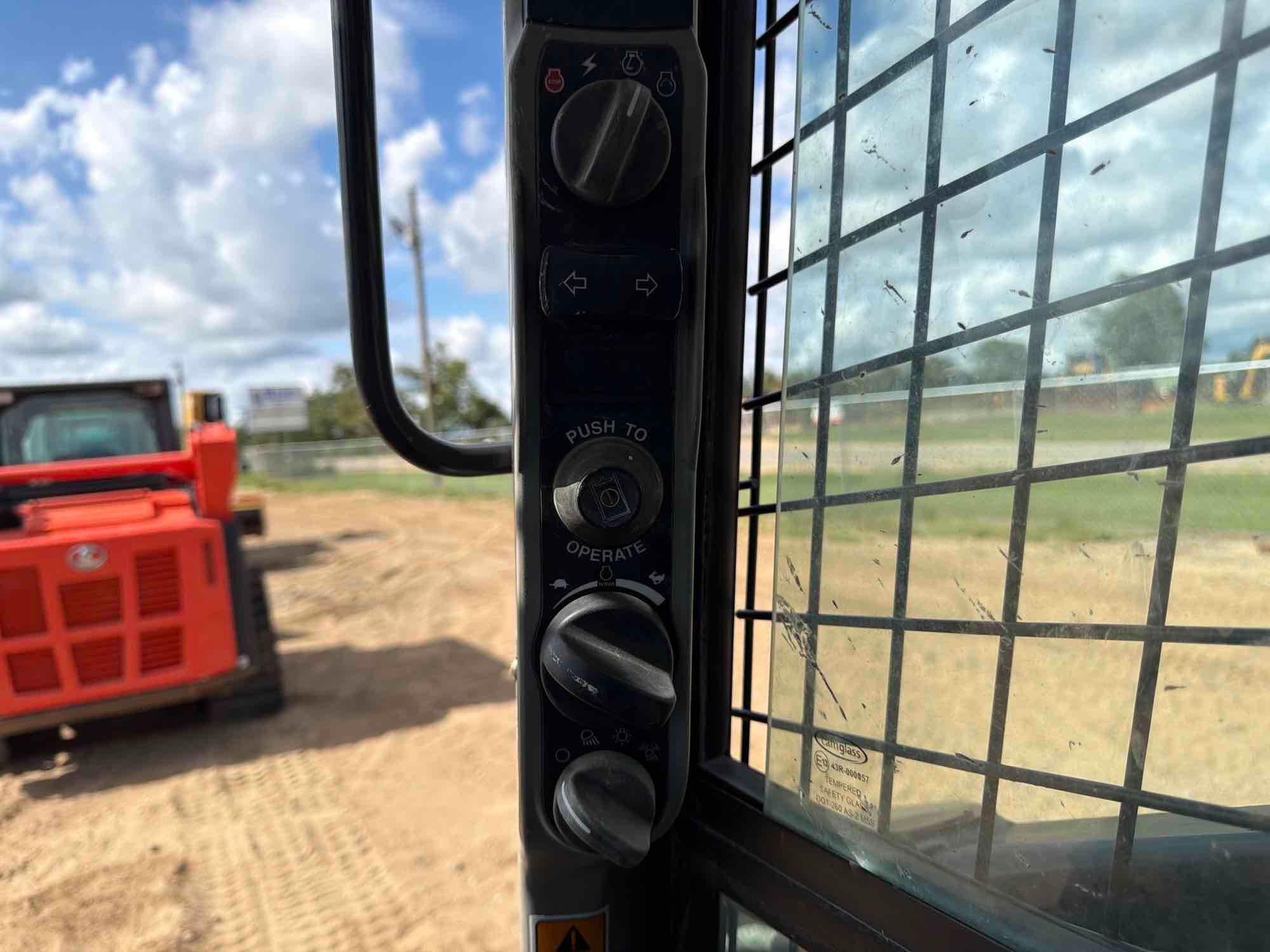 2021 New Holland 337
