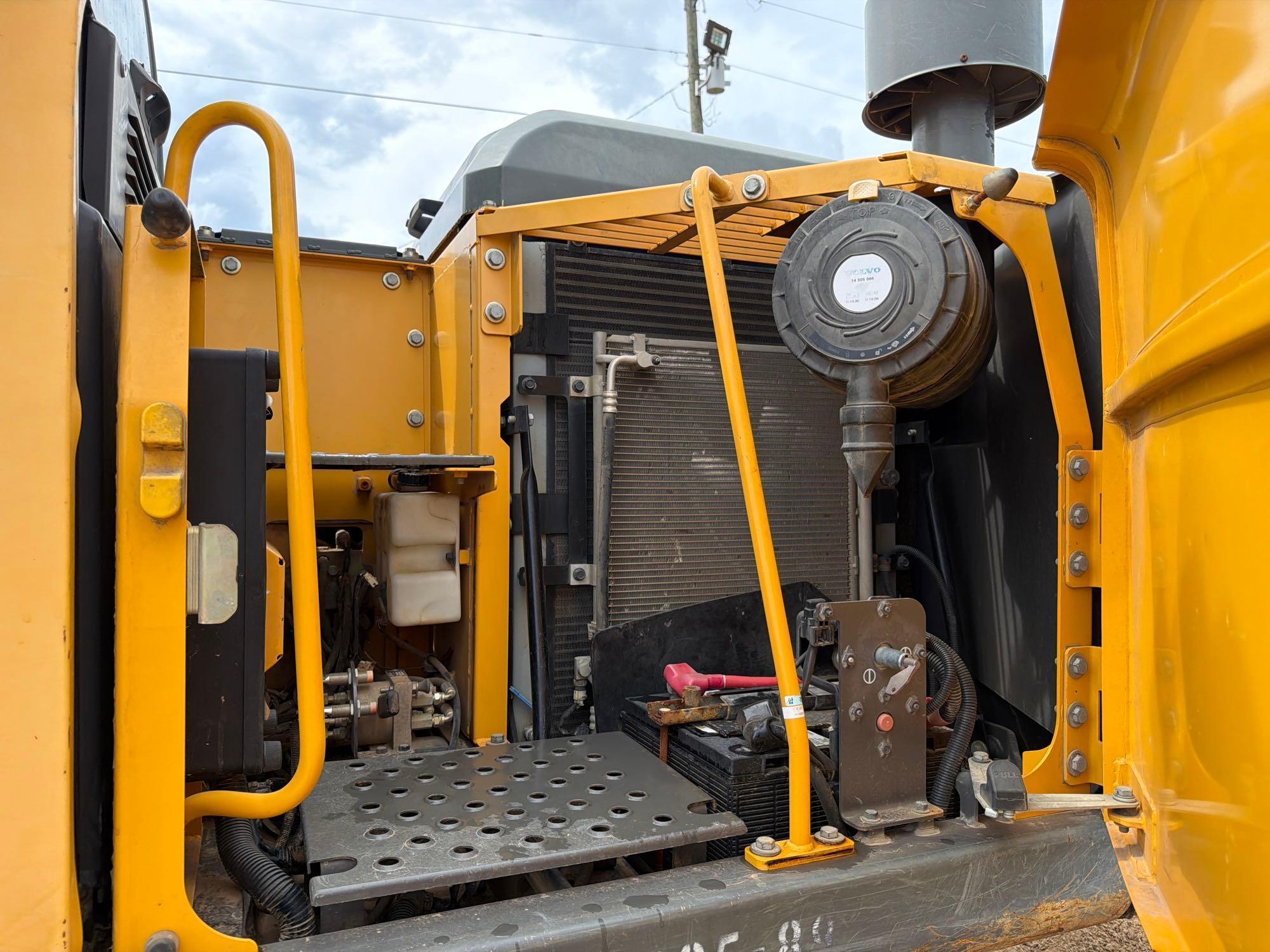 2013 Volvo EC140DL