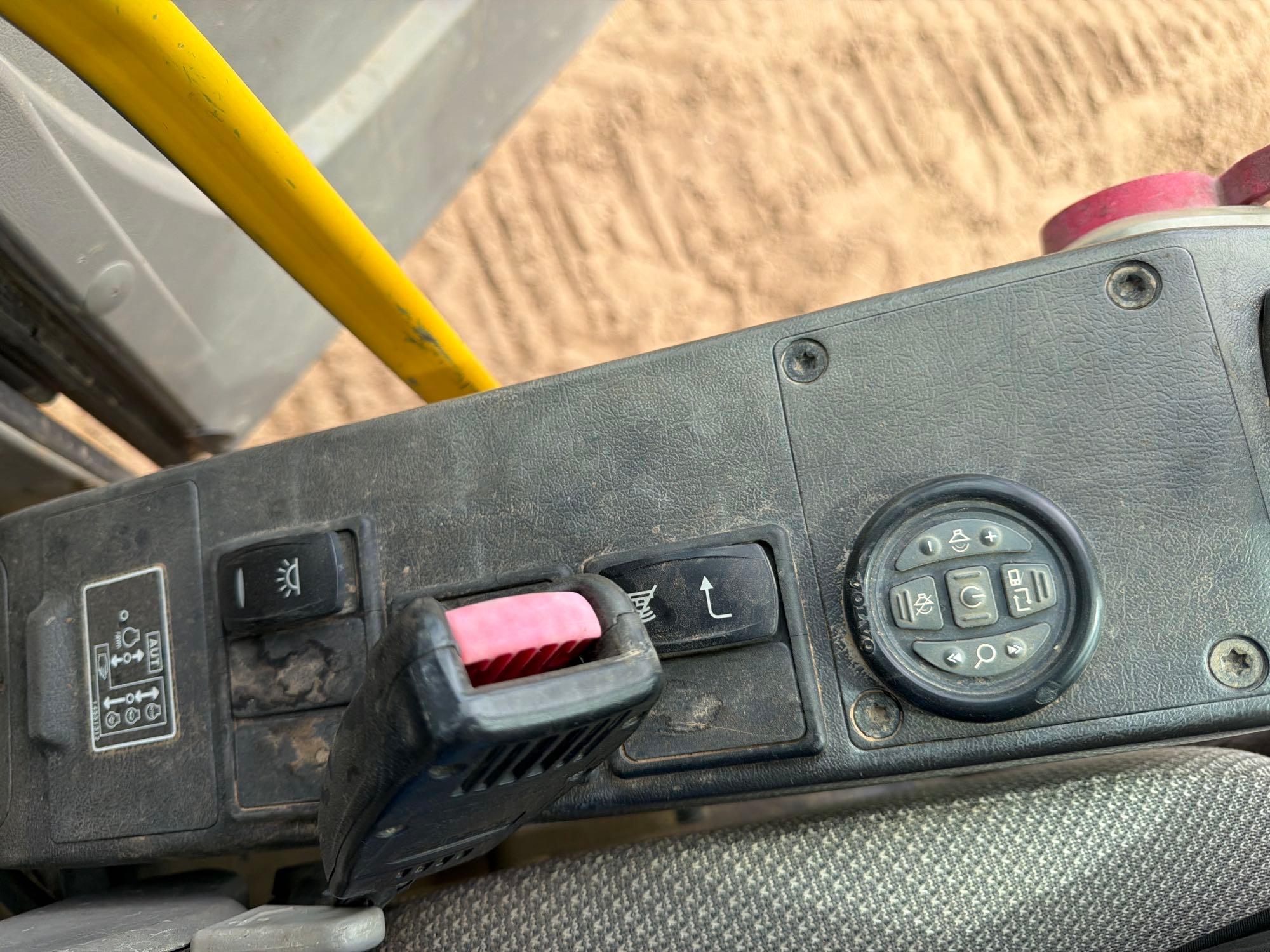 2013 Volvo EC140DL