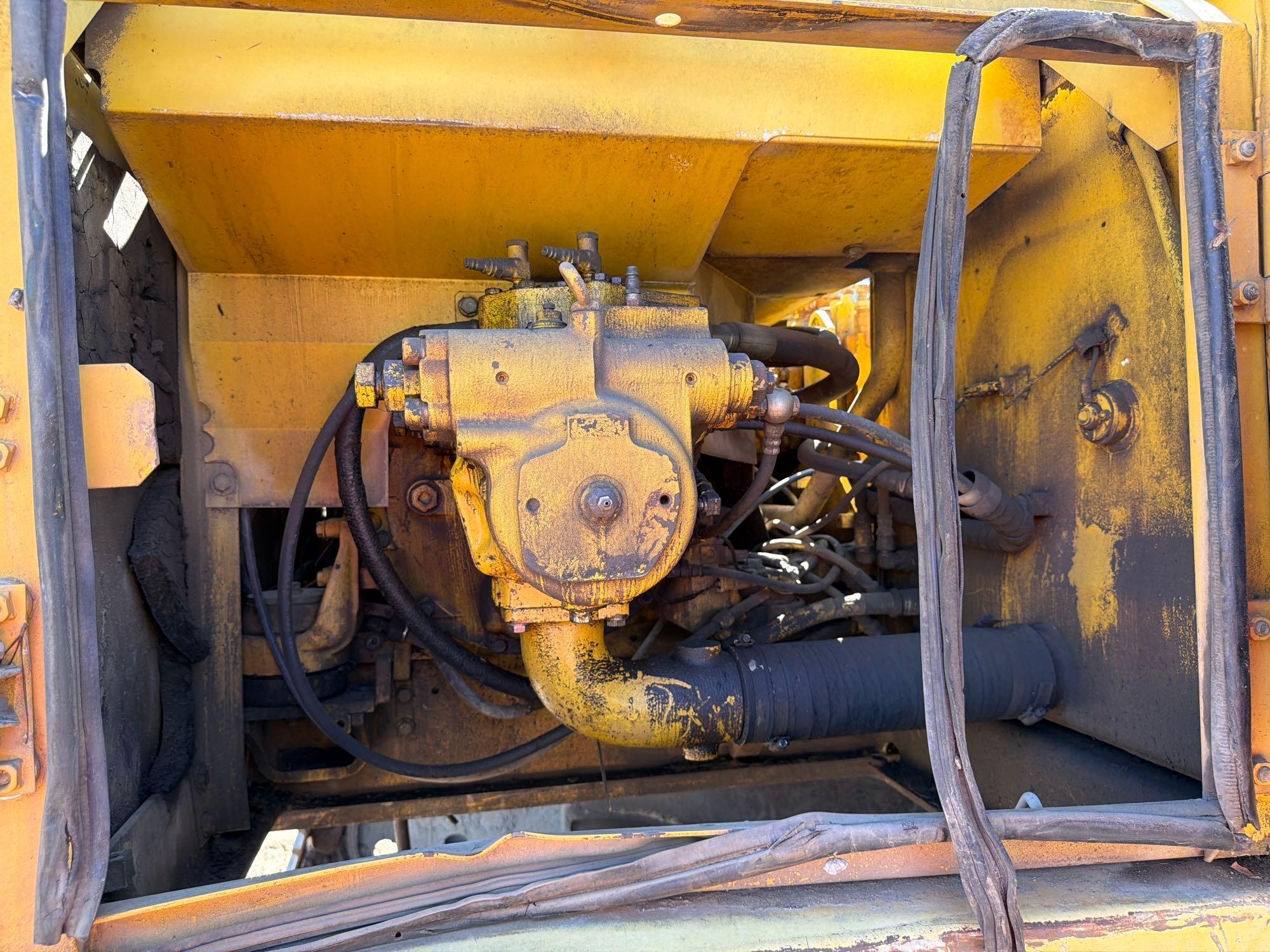Komatsu PC220LC-6
