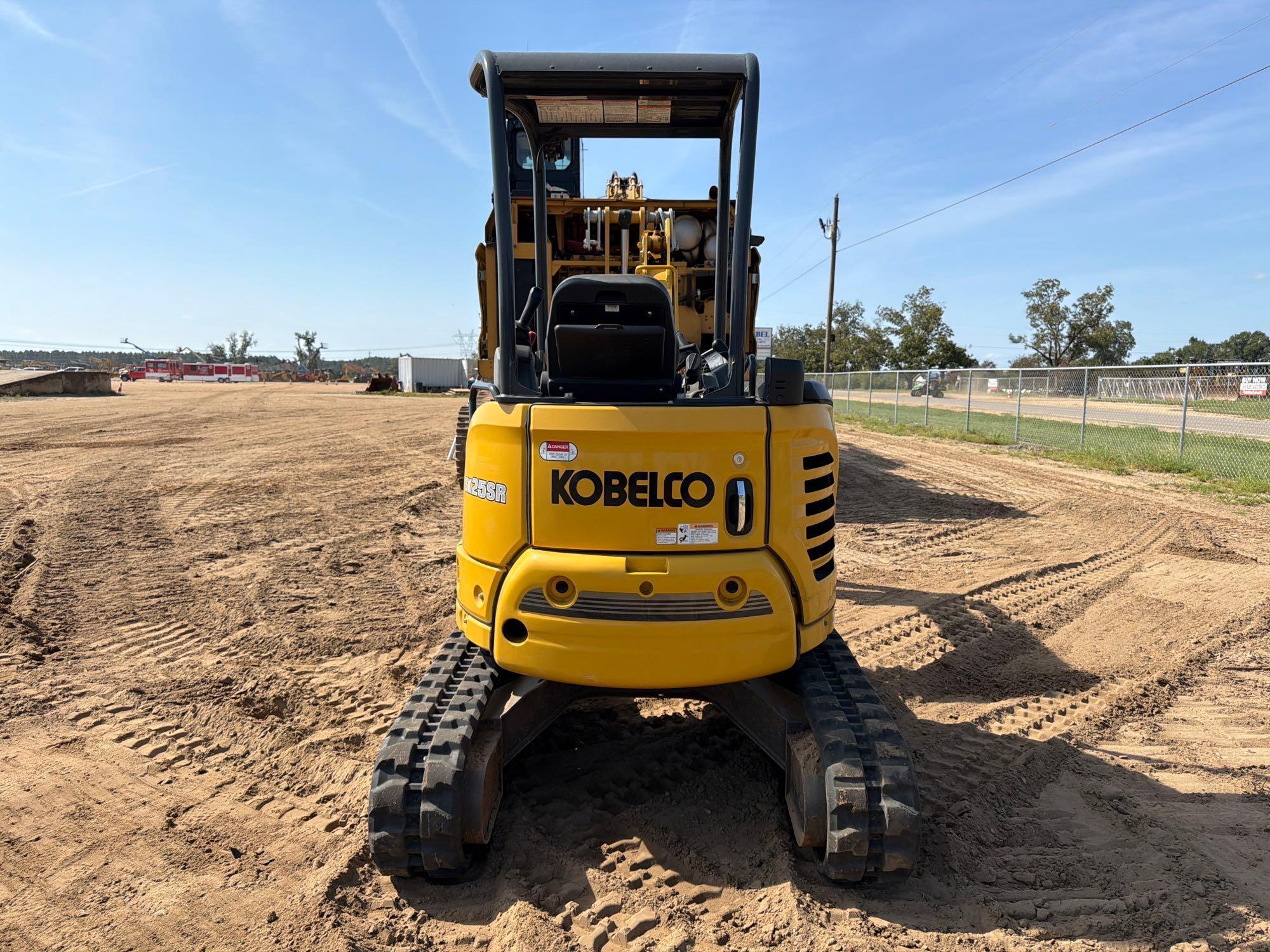 Kobelco SK25SR