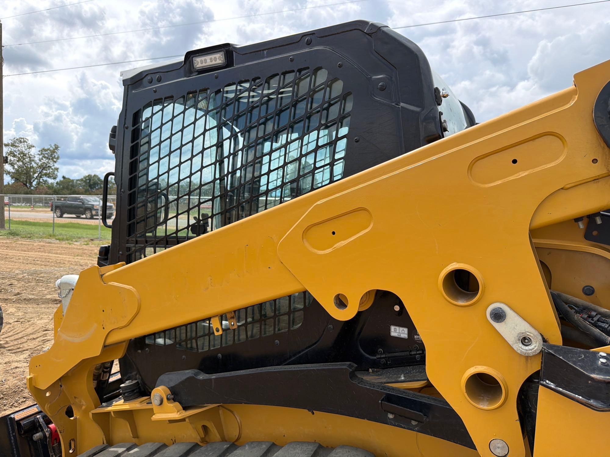 2025 Caterpillar 255