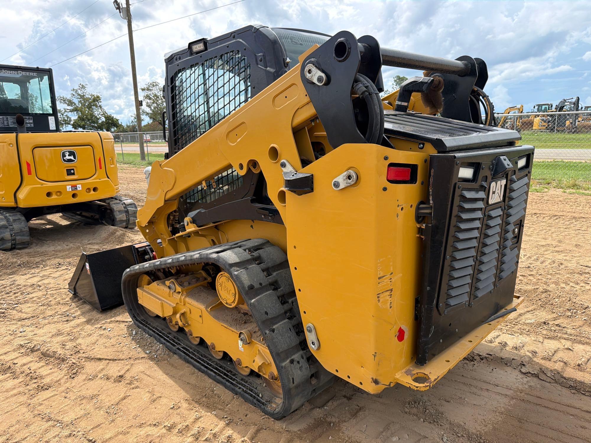 2025 Caterpillar 255