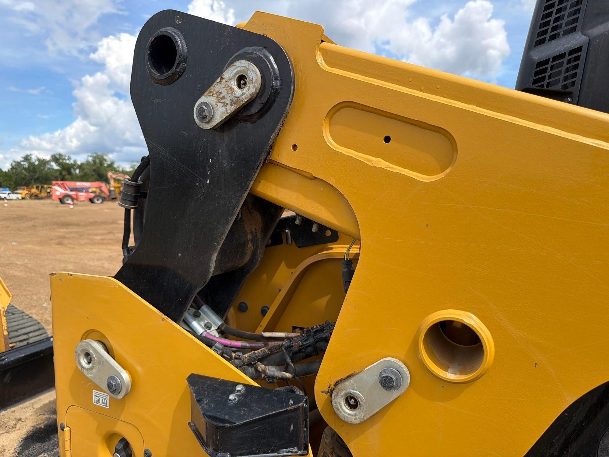 2025 Caterpillar 255
