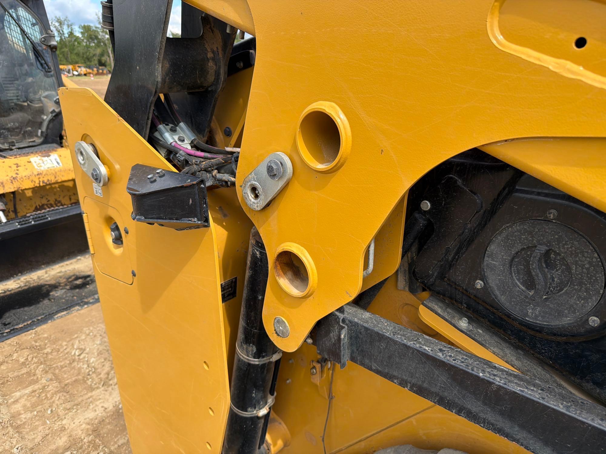 2025 Caterpillar 255