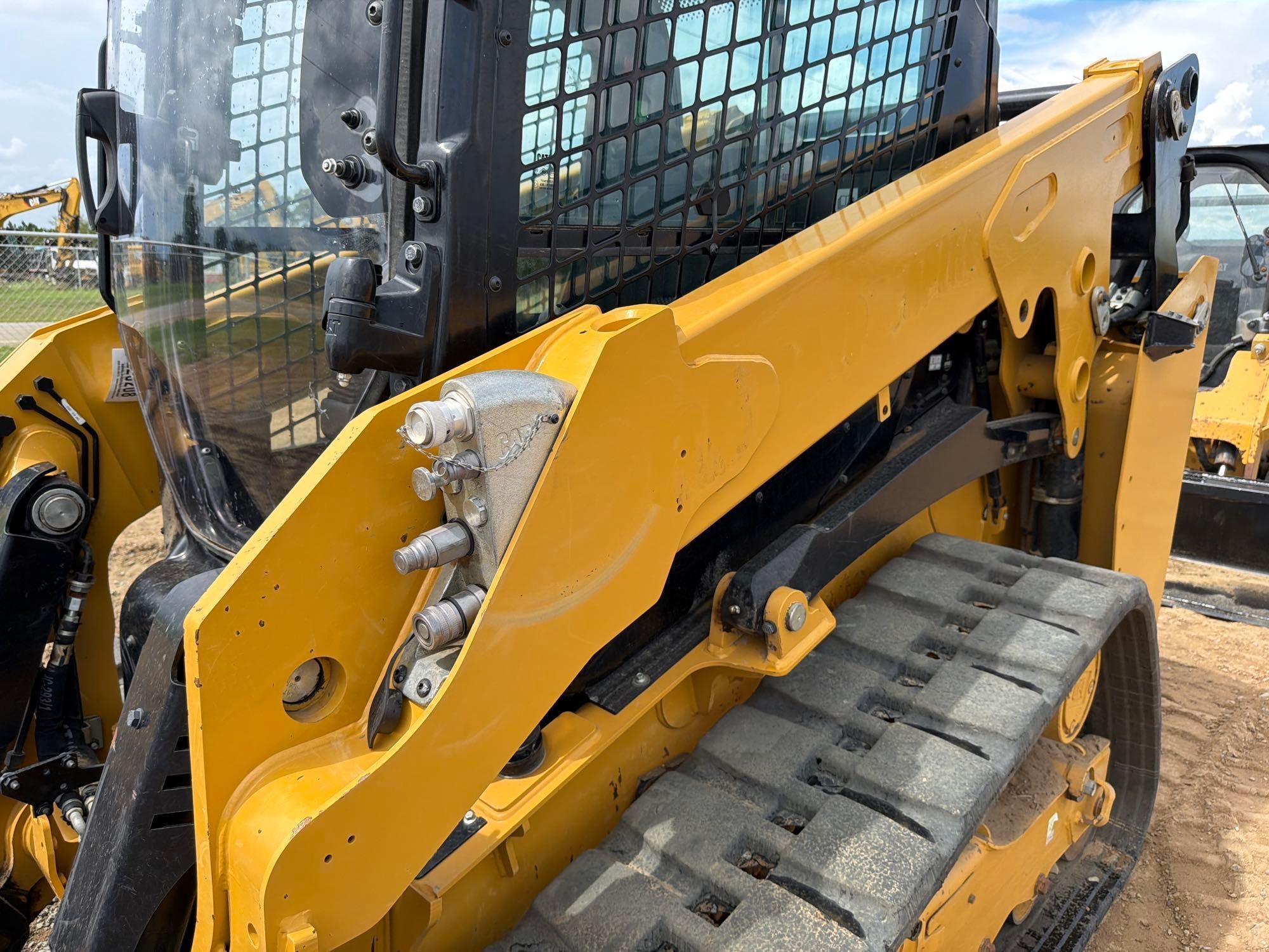 2025 Caterpillar 255