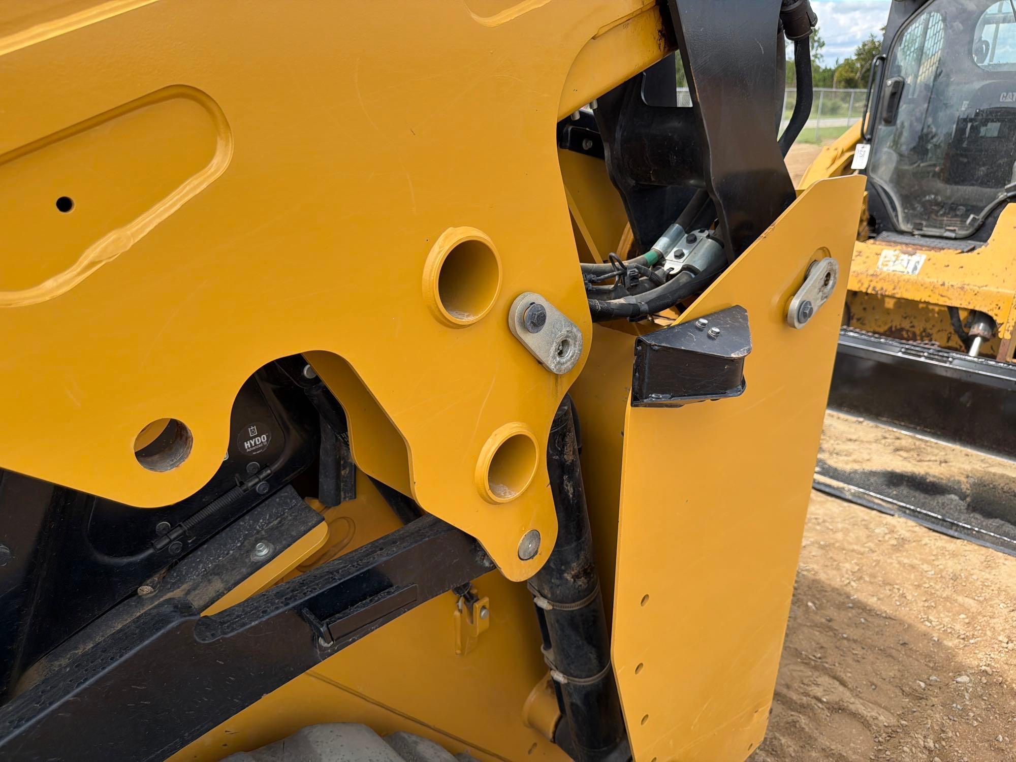 2025 Caterpillar 255