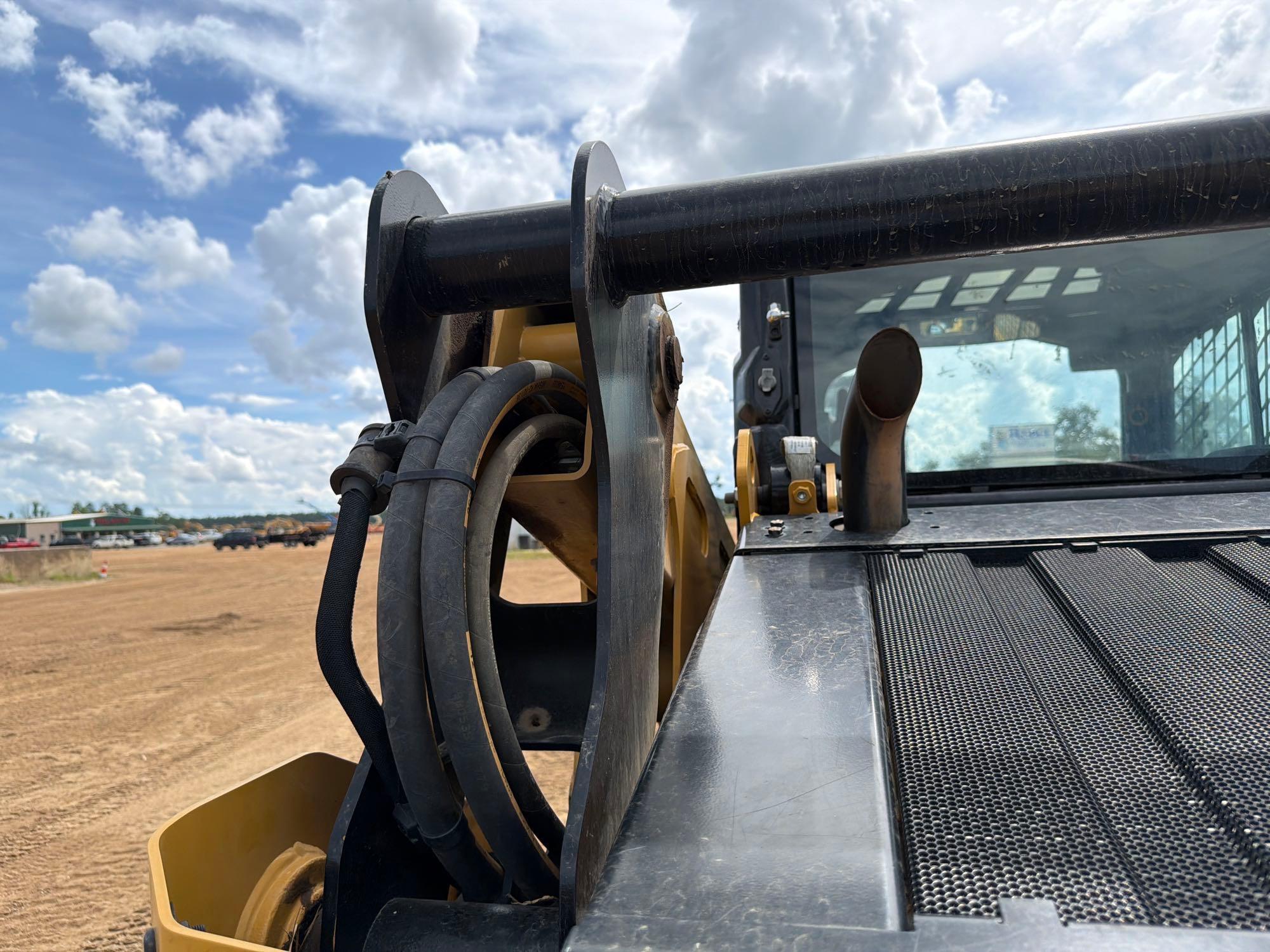 2025 Caterpillar 255