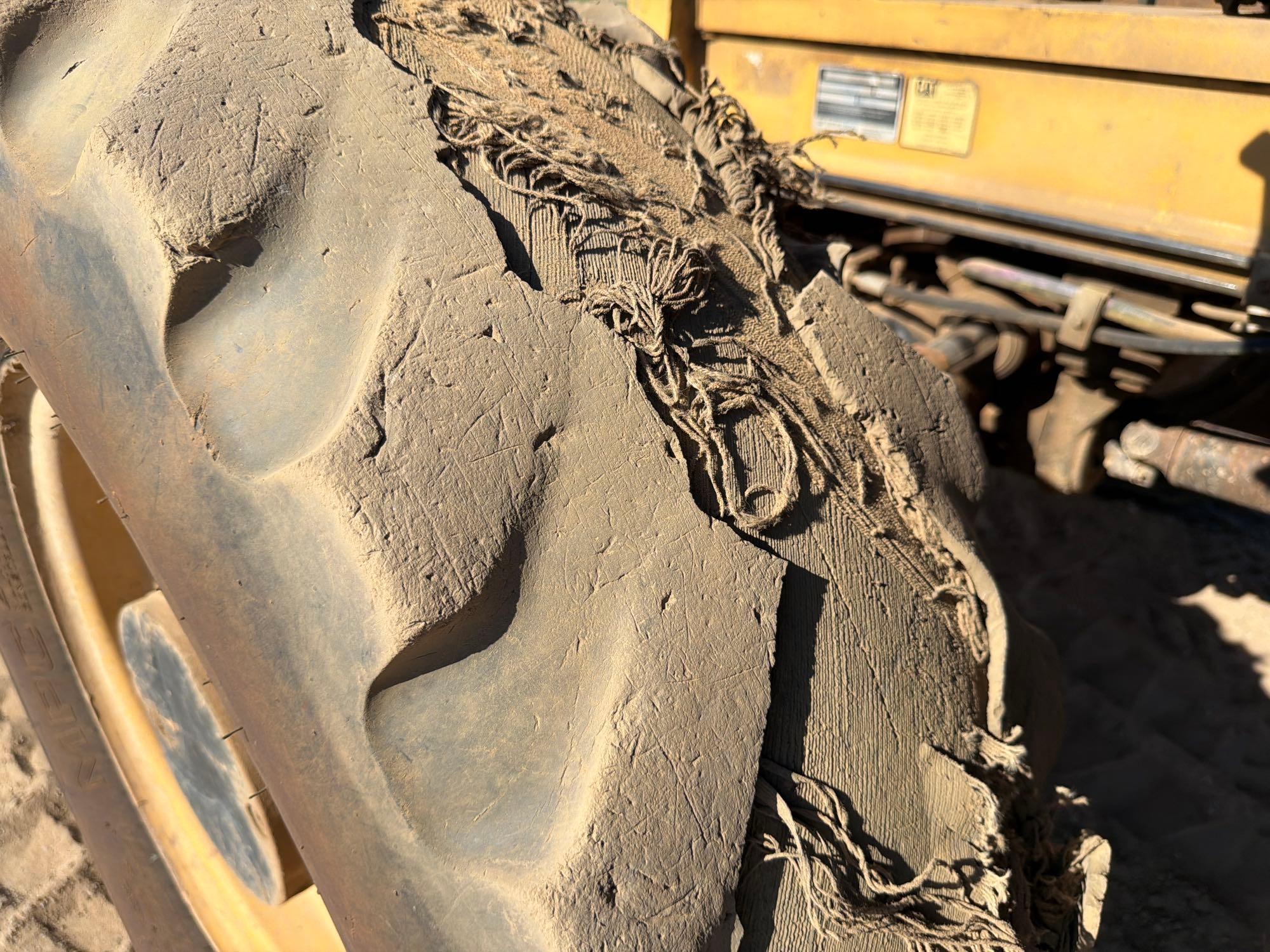 Caterpillar TL943C
